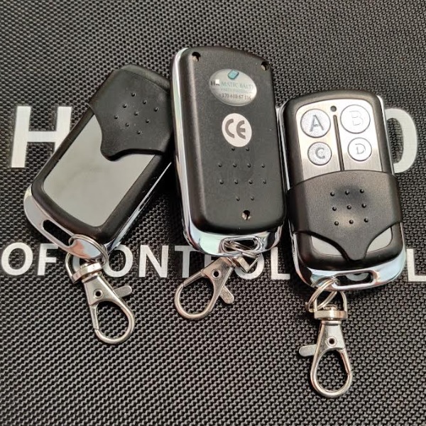 Tvirtas BLUE vartu pultelis