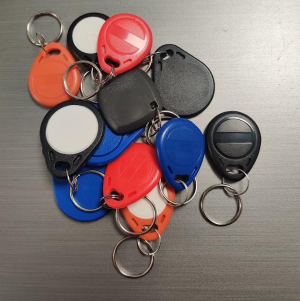 RFID Elektroniniai raktai, žetonai pakabukai. 