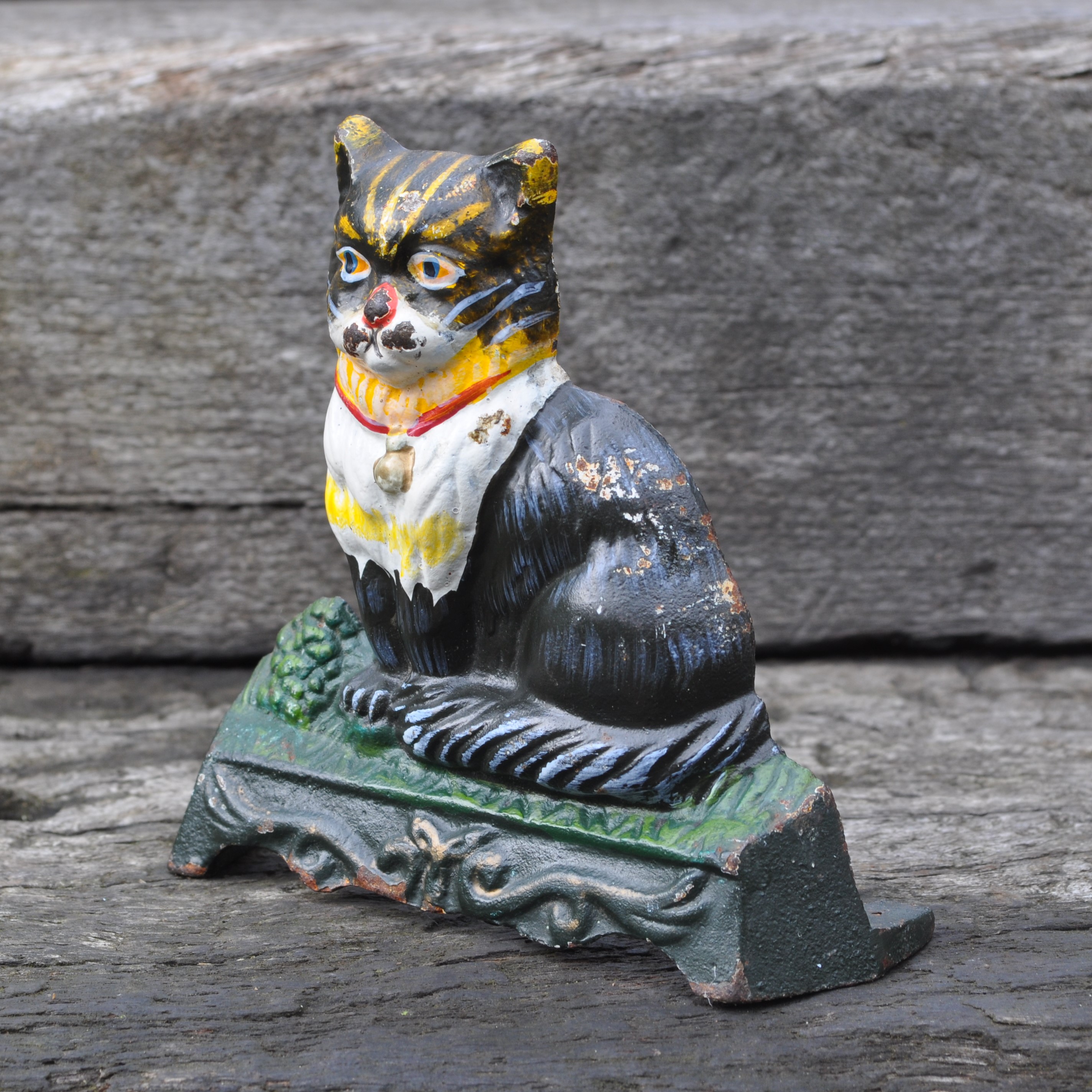 Vintage Cast Iron Cat Doorstop, Fireside Ornament