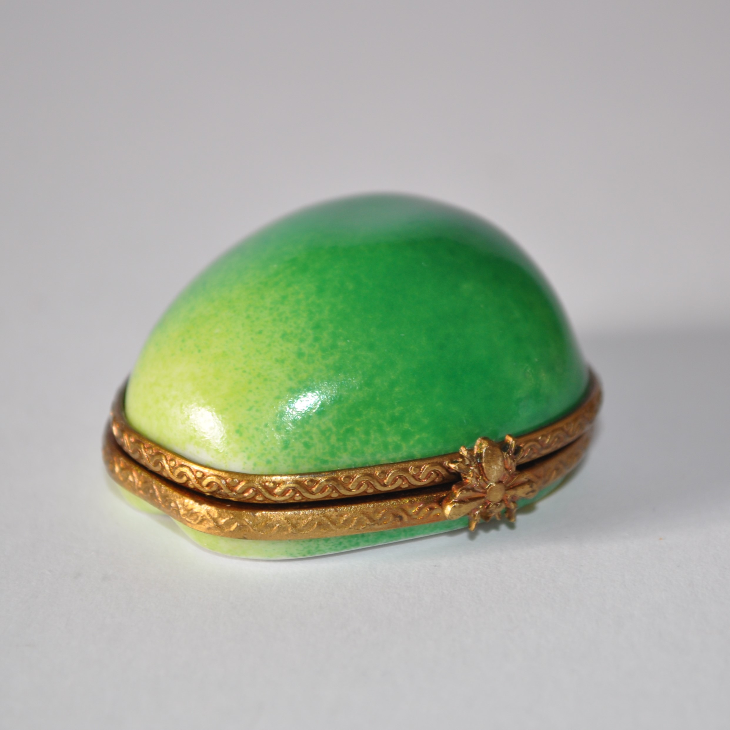 Vintage Limoges Porcelain Apple Trinket Box