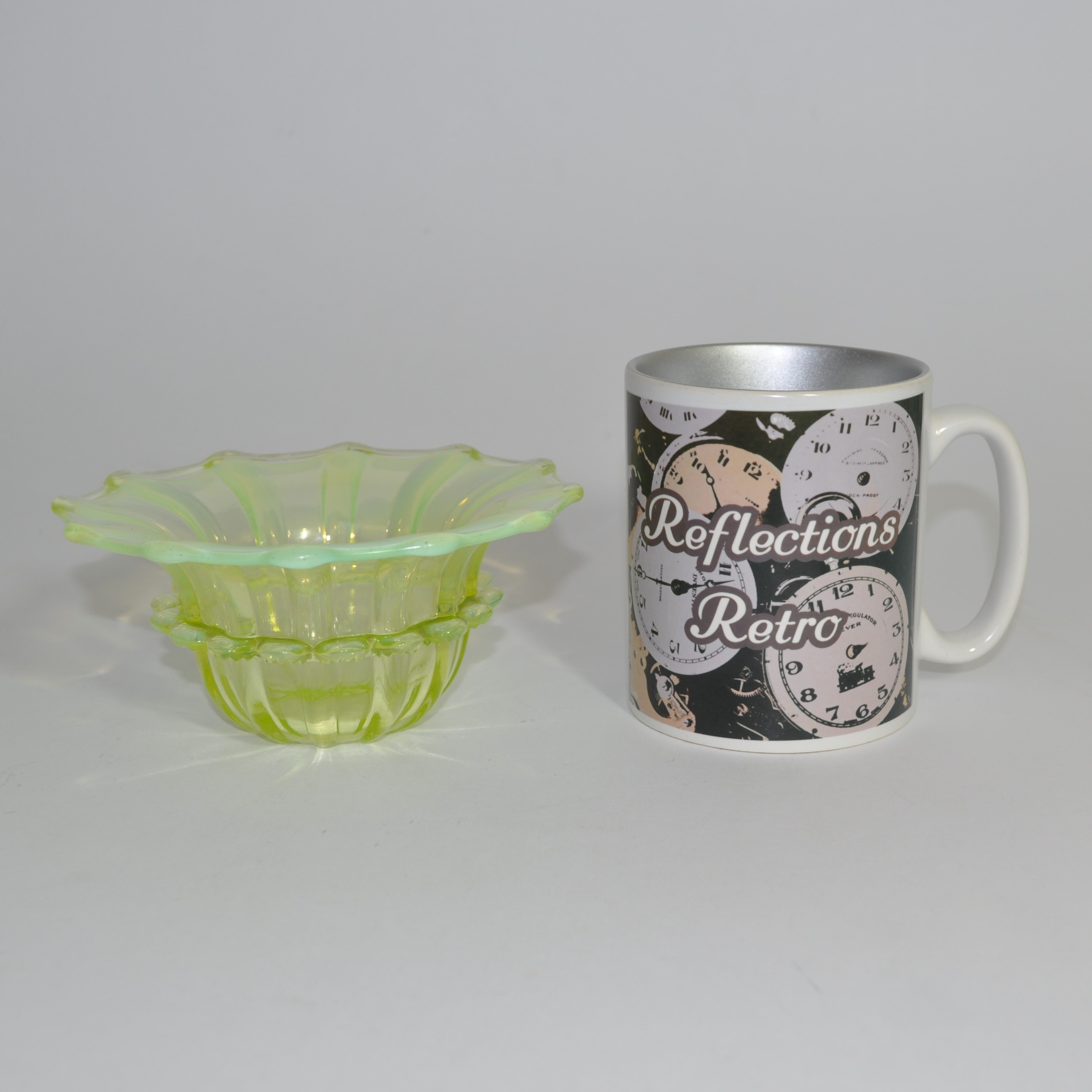 Antique Uranium / Vaseline Glass Bowl