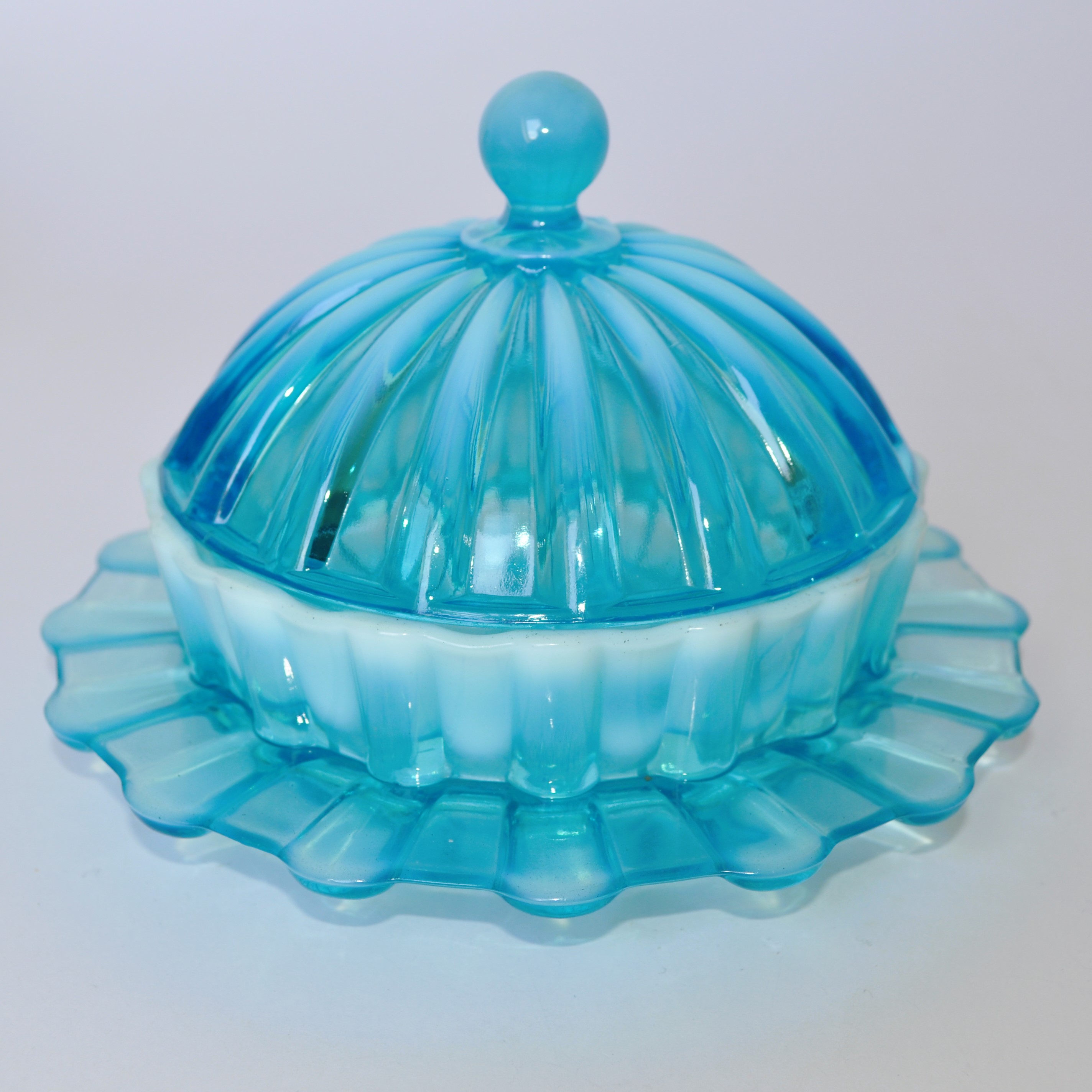 Davidson Blue Pearline "Brideshead" Lidded Pot / Butter Dish Rd.130643