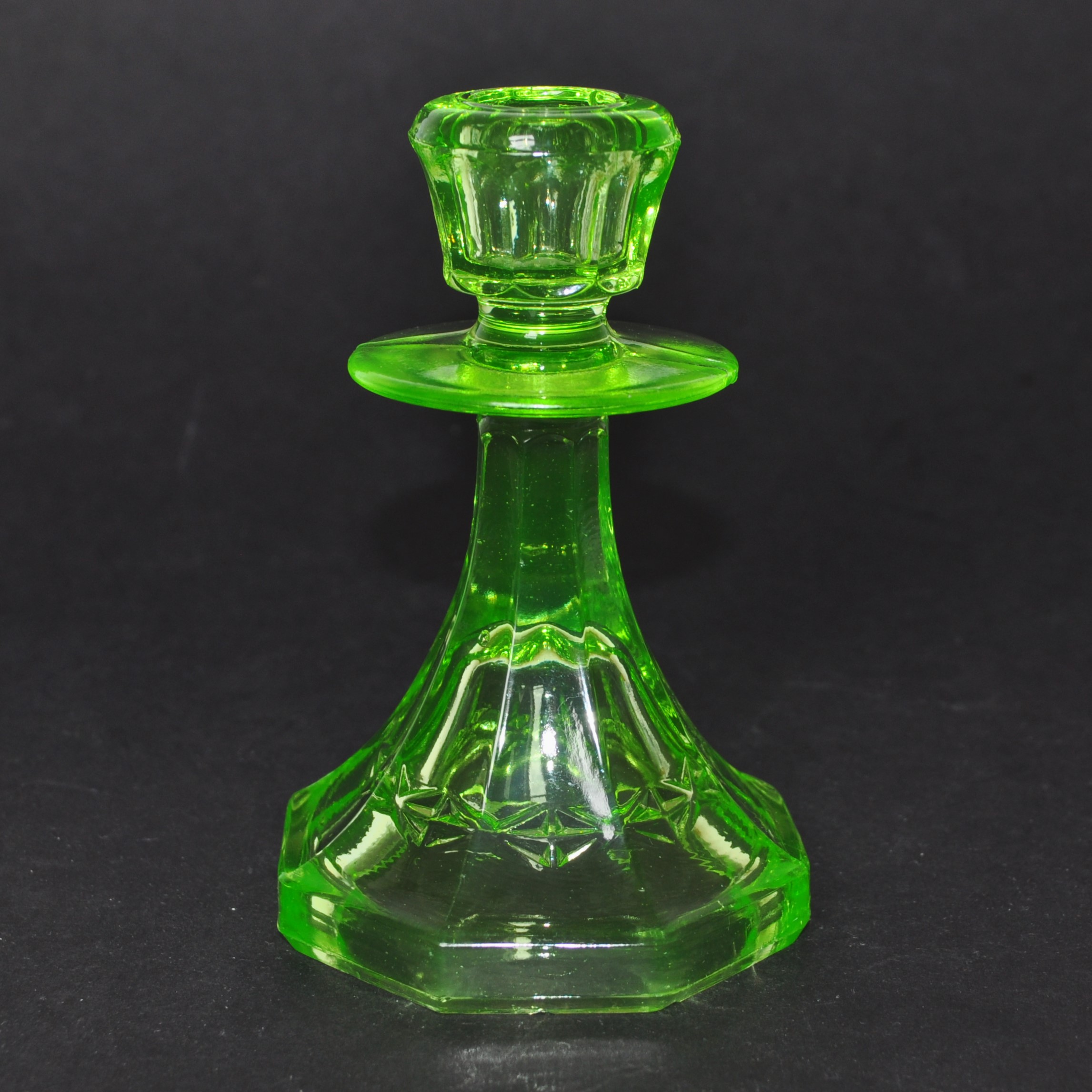 Jobling Uranium Glass "Weardale Suite" Candlestick Rd 724094