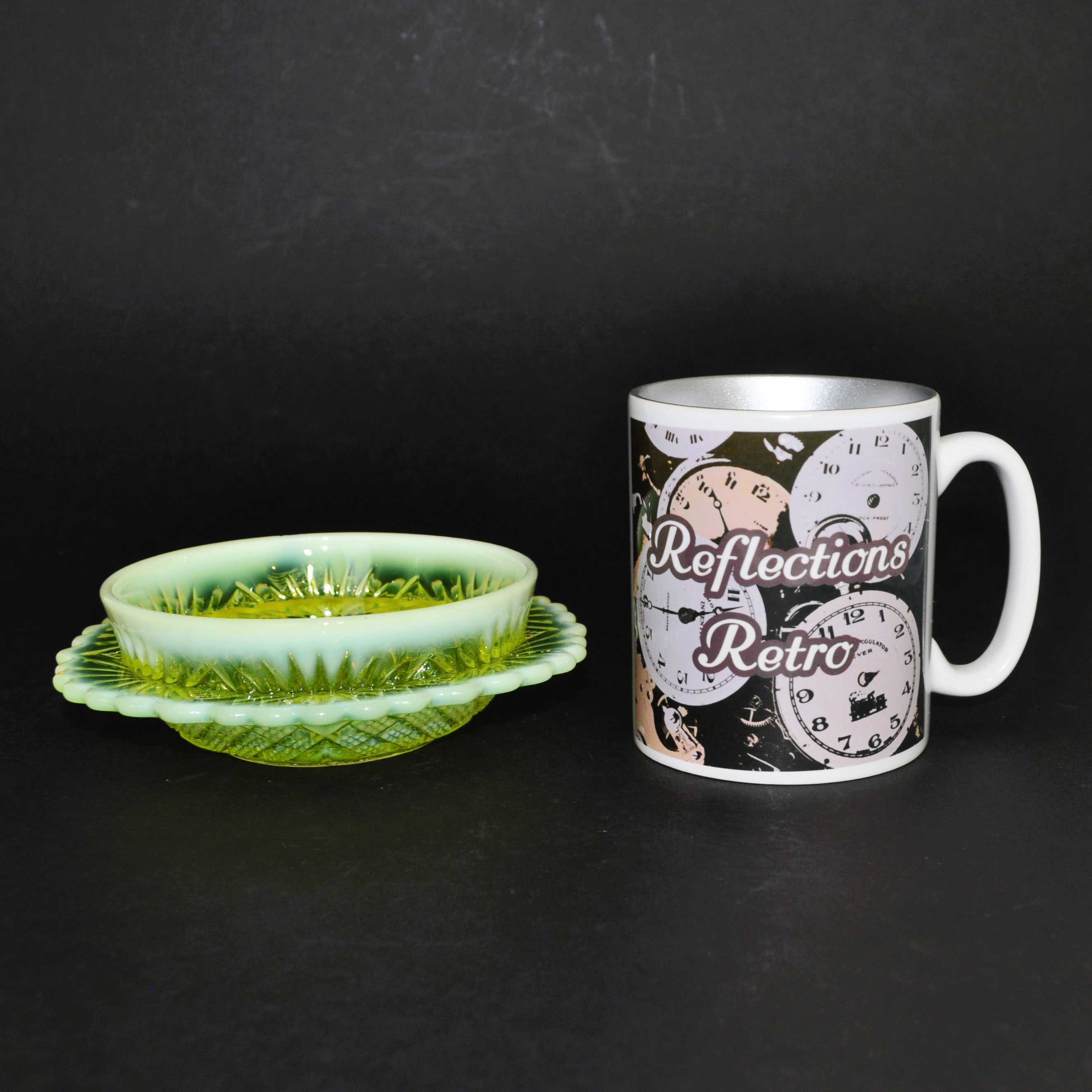 Davidson Pearline Uranium Glass "Lords and Ladies" Dish #285342