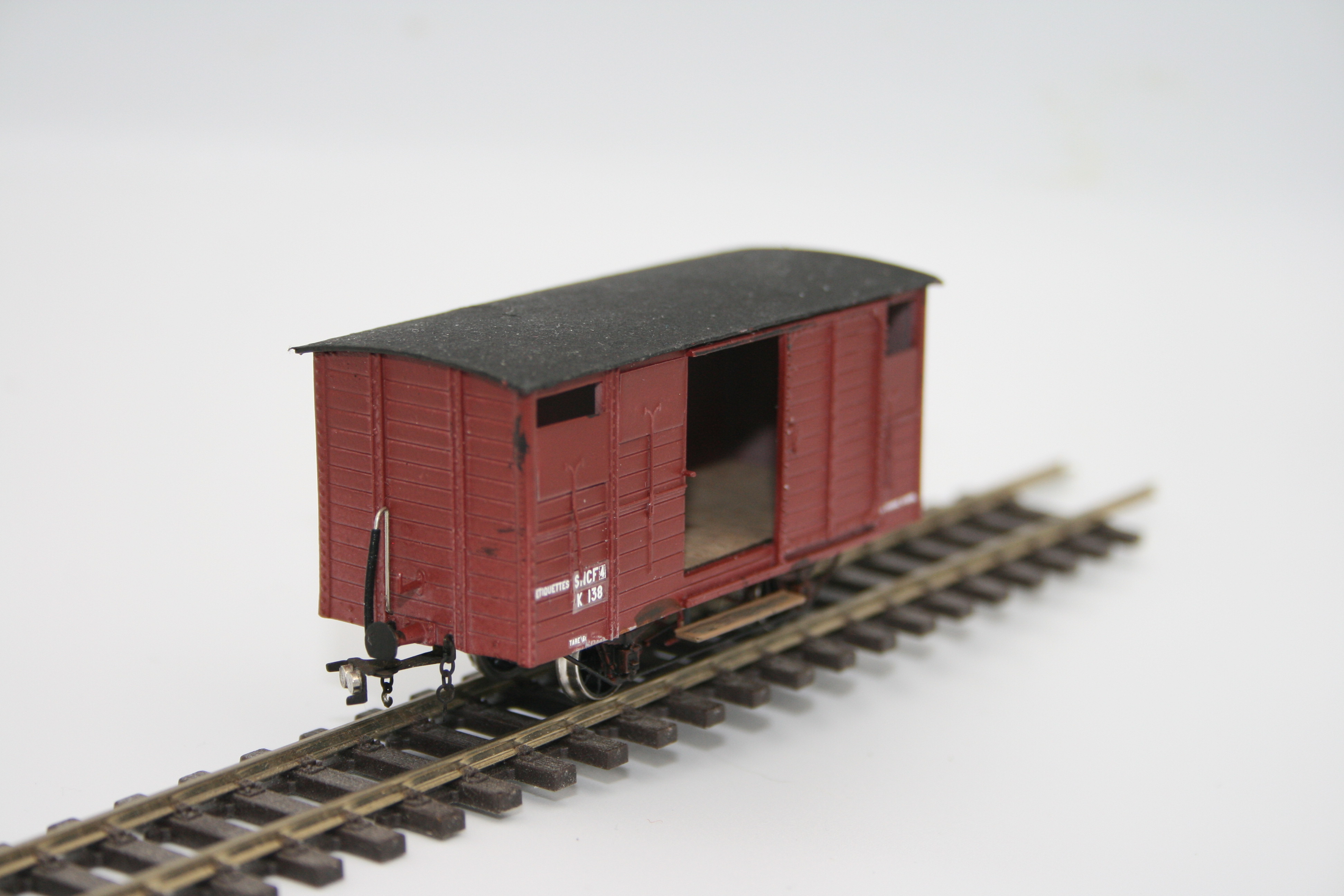 Wagon couvert P.O.C. porte ouverte