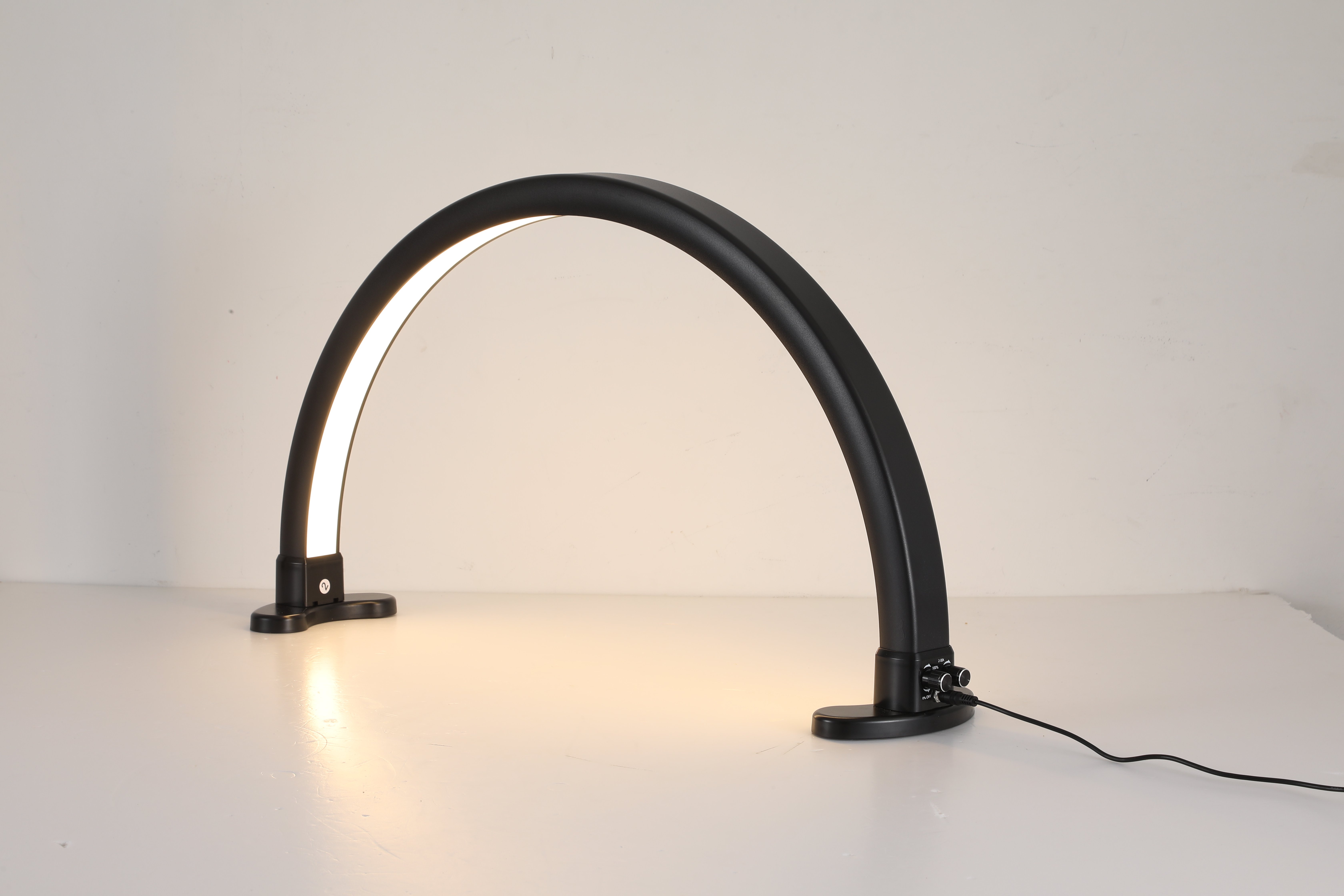 Half Moon Light, Lash Light for Eyelash Extensions,Lash Lamp, Nails Tech Desk Lamp, 3 Colors/Stepless Dimming, Black Color