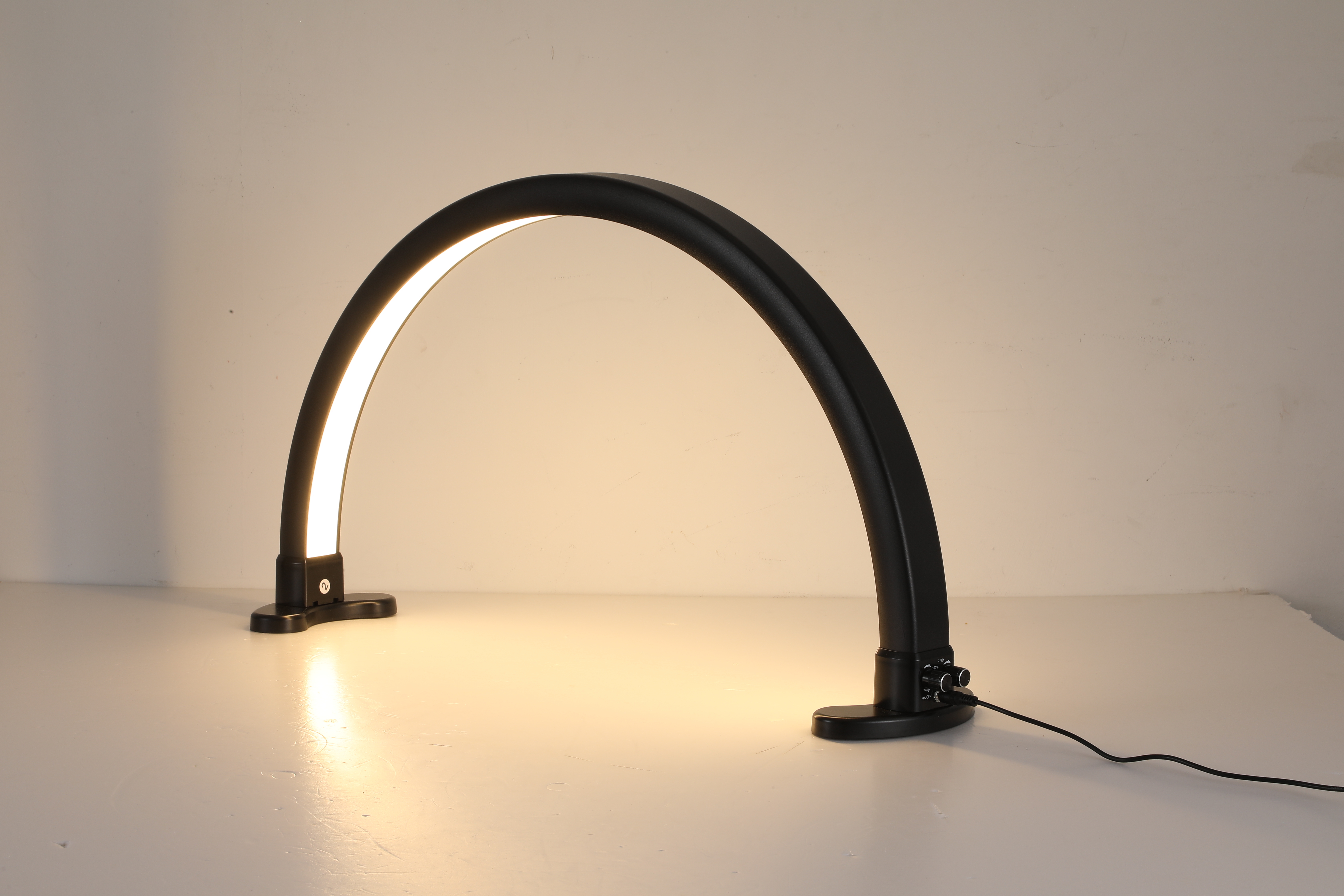 Half Moon Light, Lash Light for Eyelash Extensions,Lash Lamp, Nails Tech Desk Lamp, 3 Colors/Stepless Dimming, Black Color