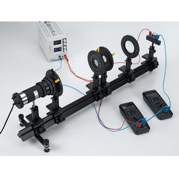 Recording the current-voltage characteristics of a CdS photoresistor