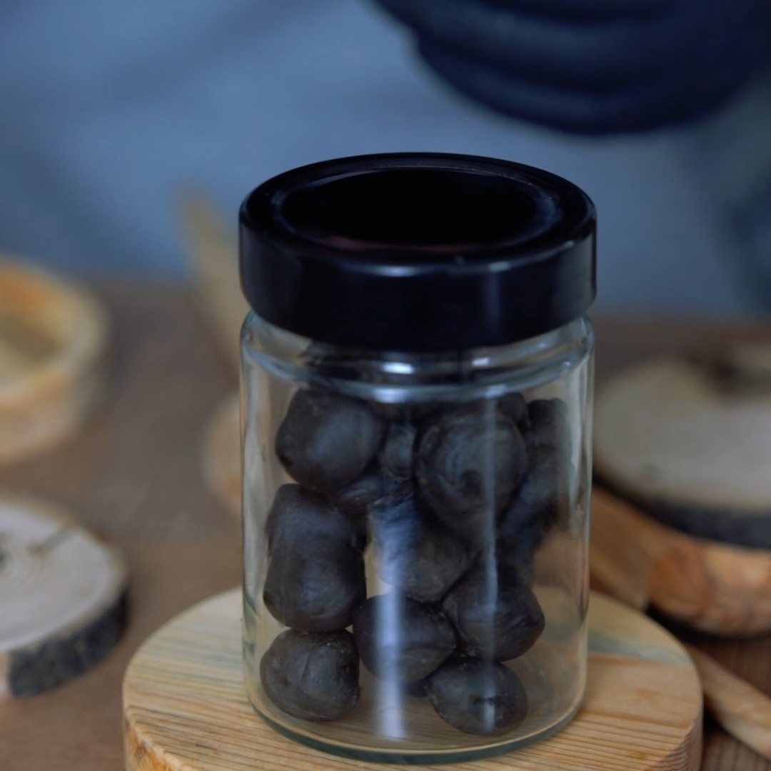 Propolis balls