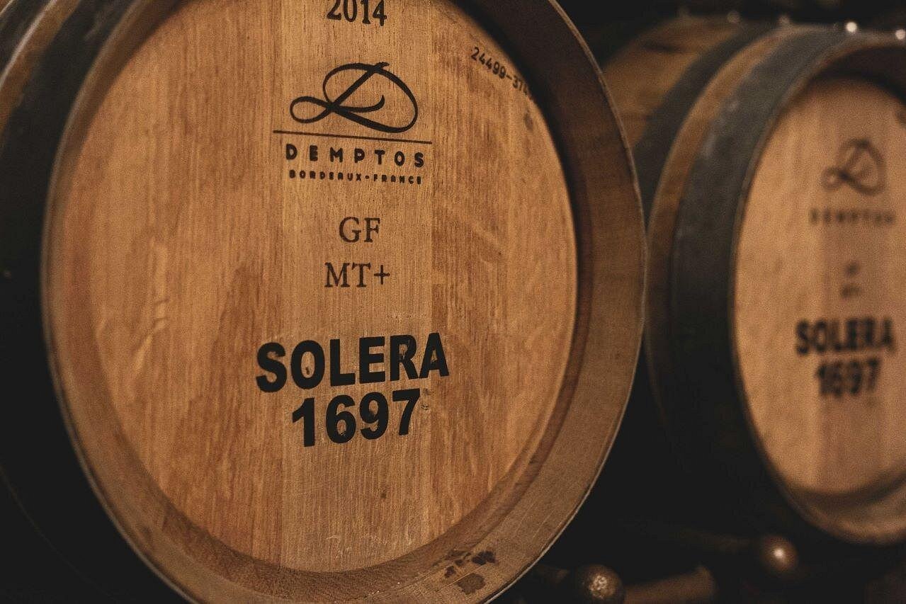 Visita Premium con Cata de 6 Vinos en Bodegas Viñátigo