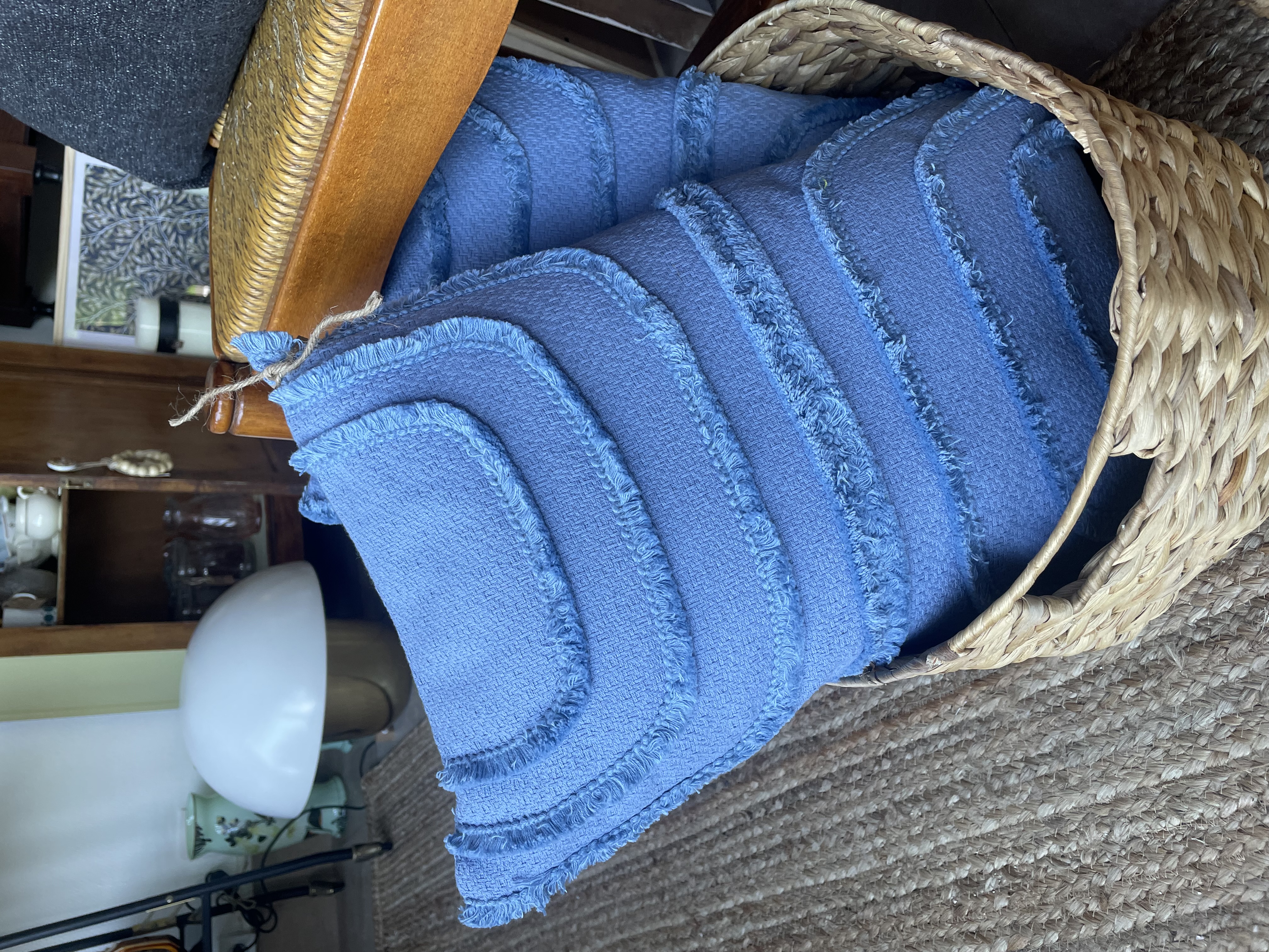 Coussin franges lignes
