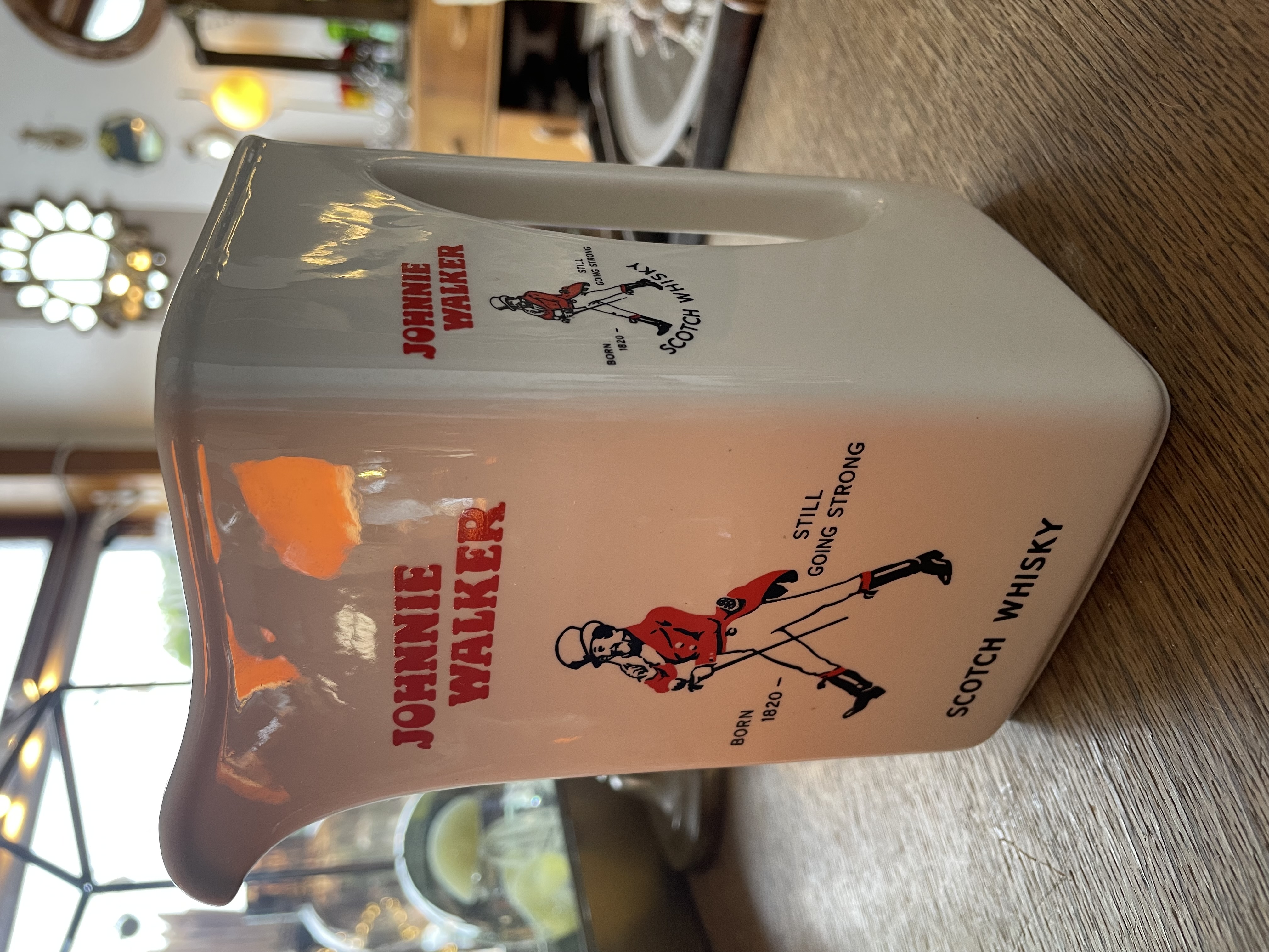 Pichet Johnnie Walker