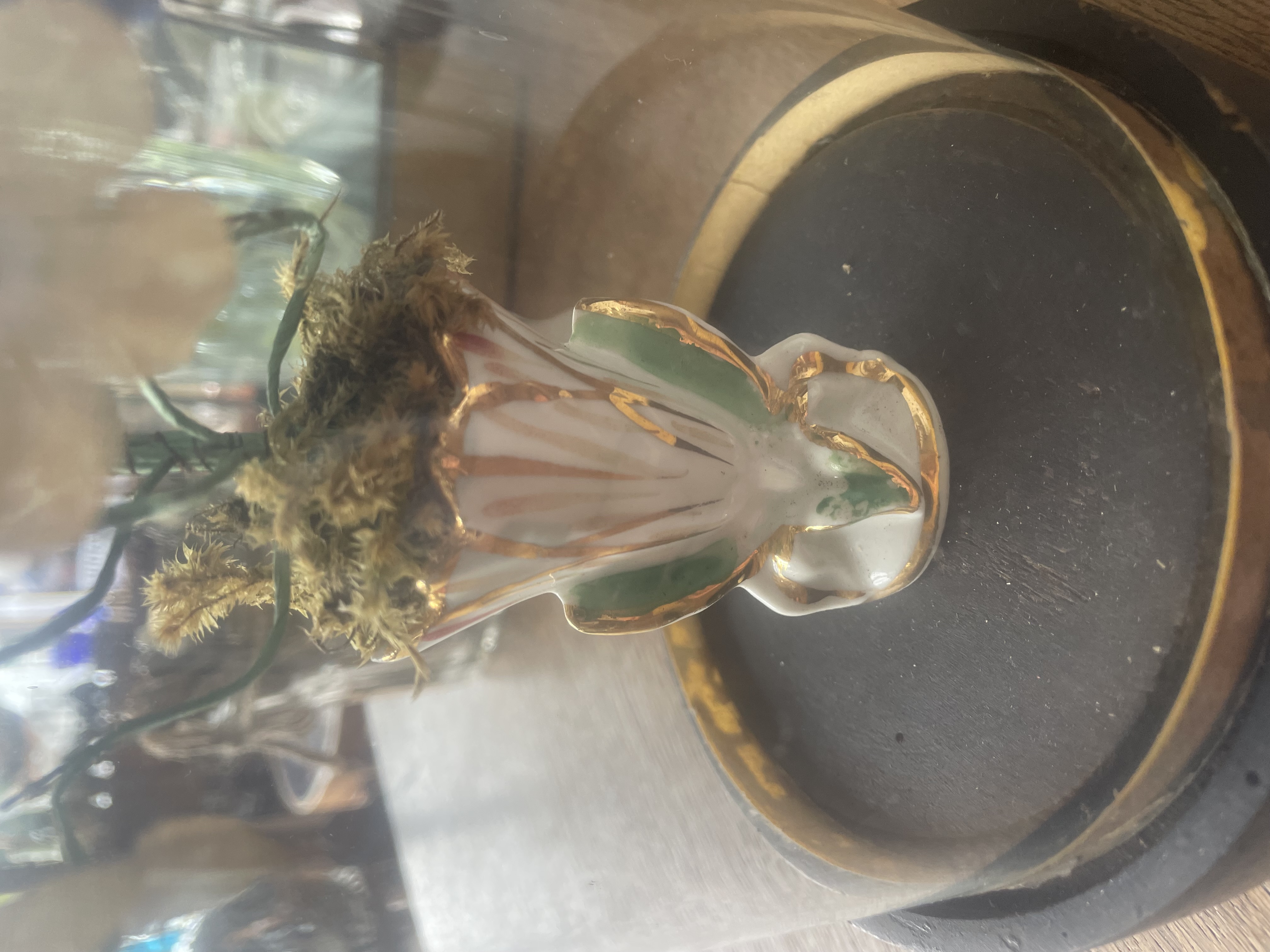  Petit globe avec vase de mariée