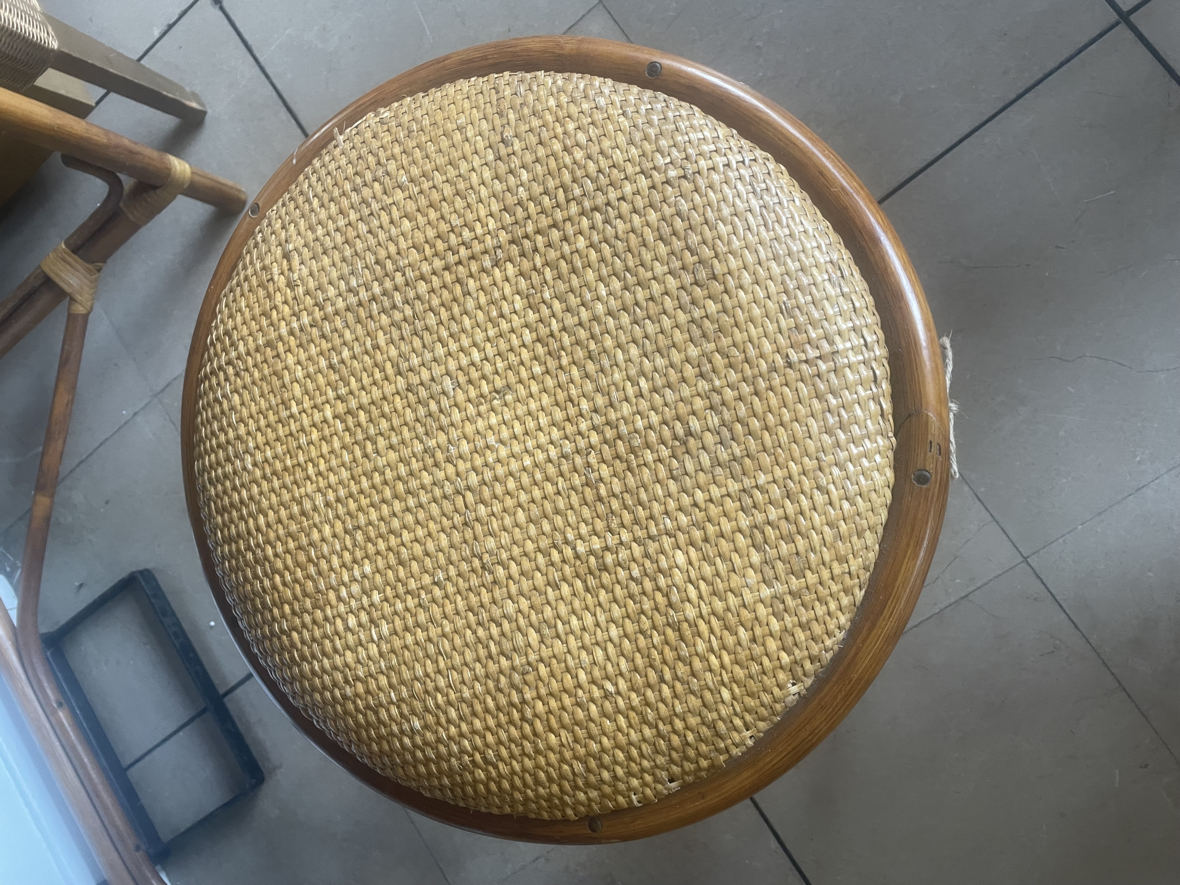 Tabouret rond rotin