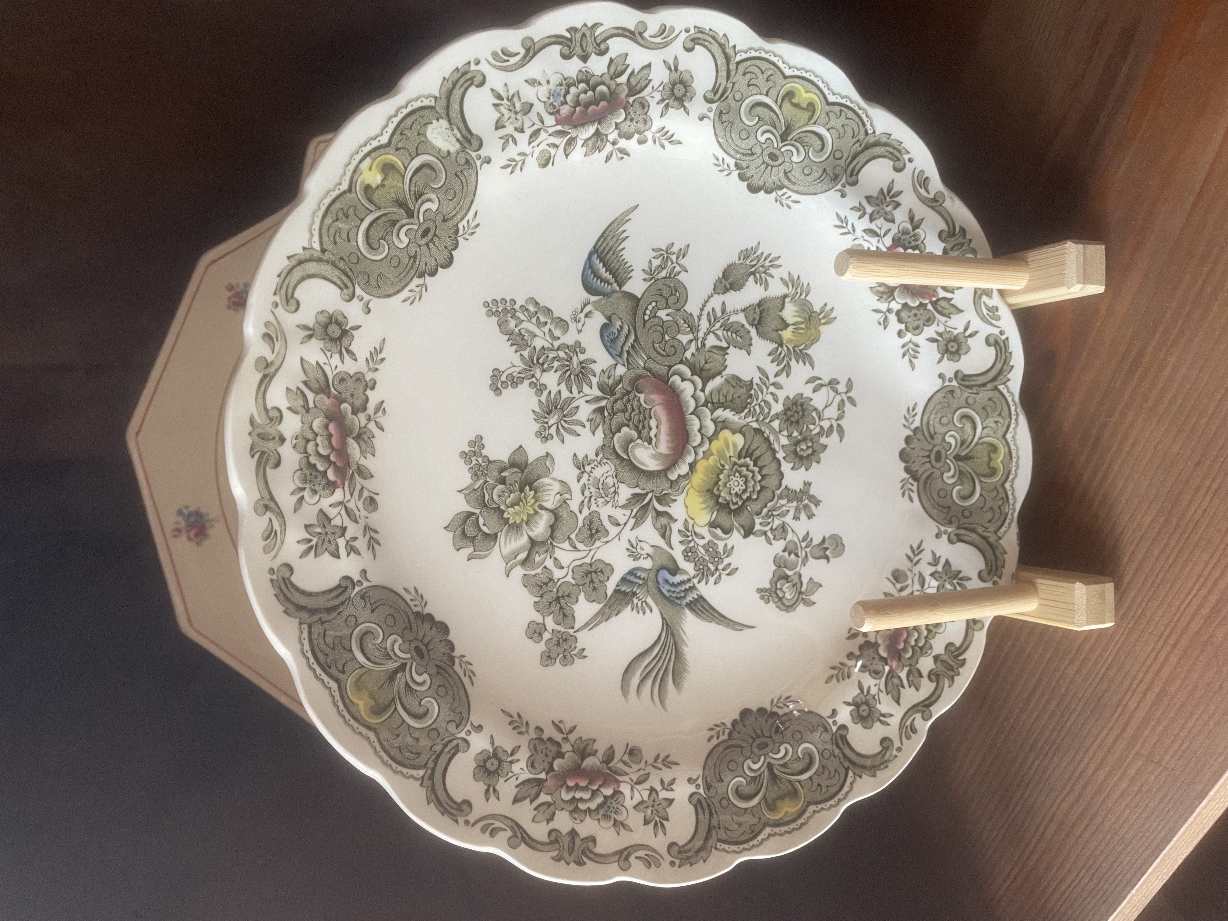  Grande assiette motifs kaki