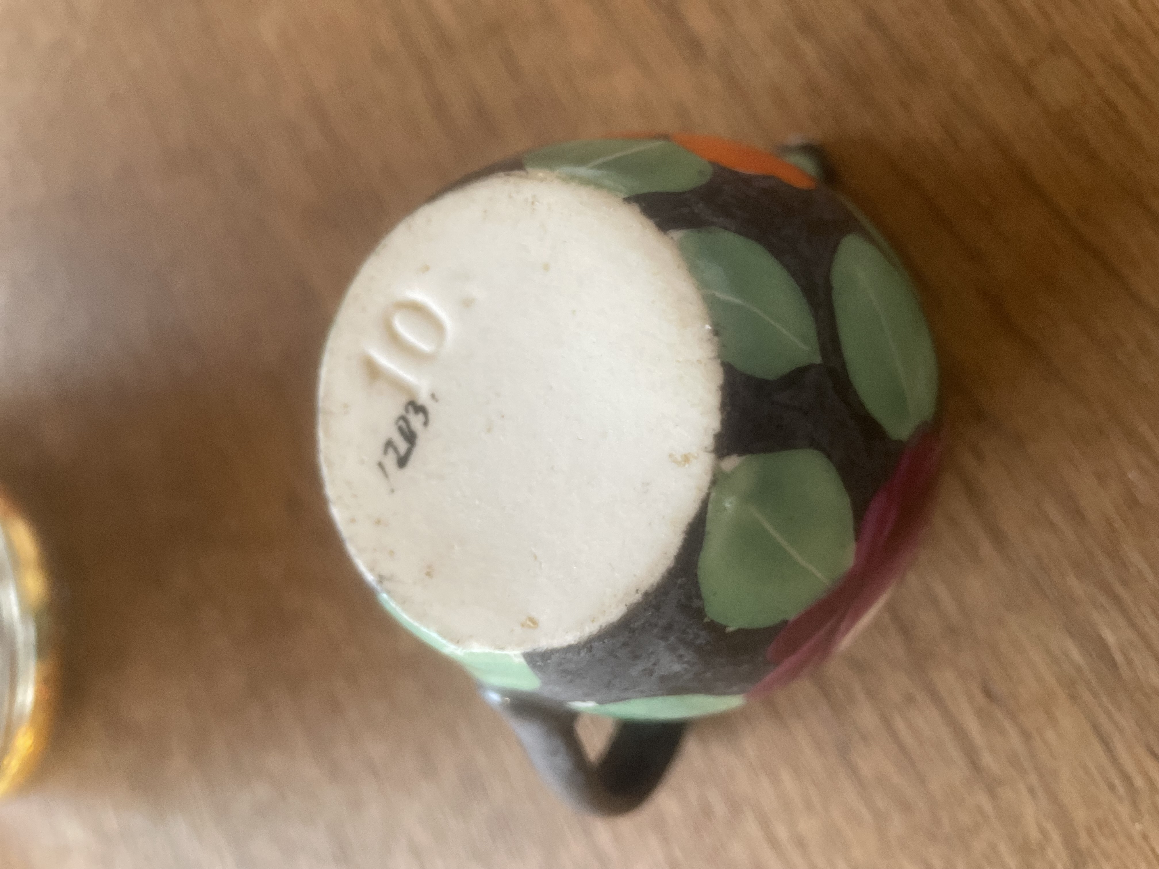 Pot à lait noir