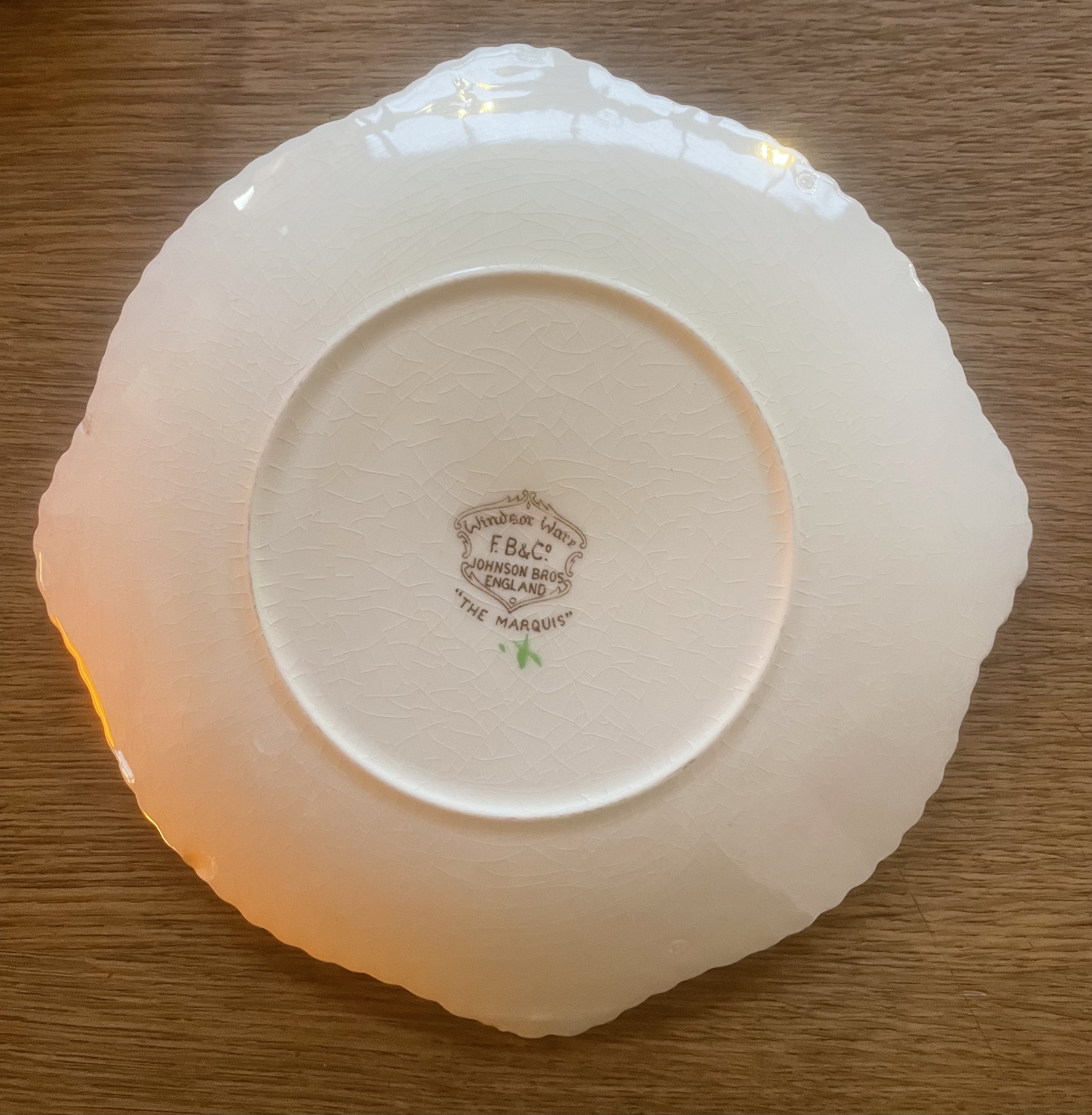 Assiettes à dessert à fleurs