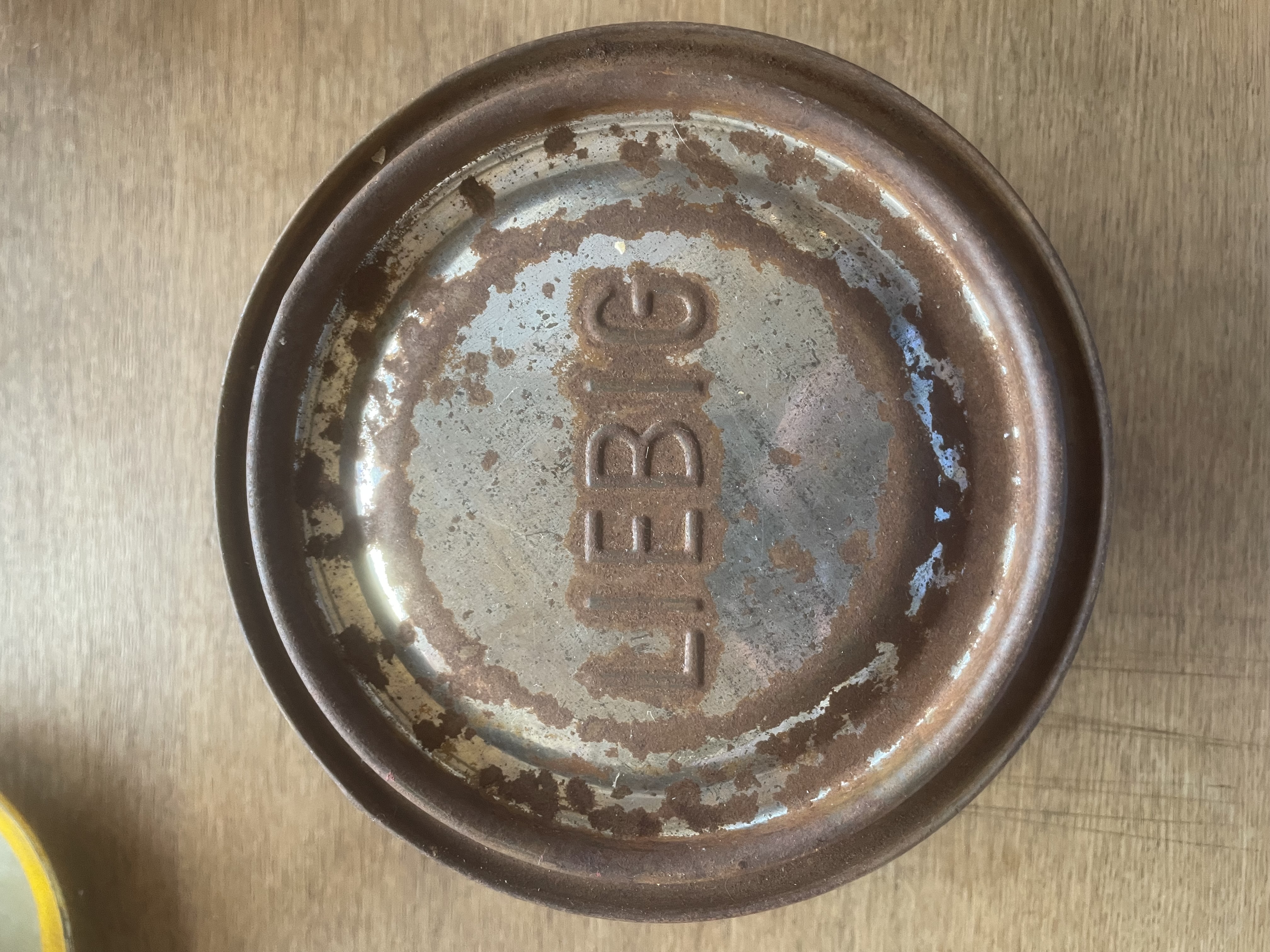 Boîte métallique Liebig