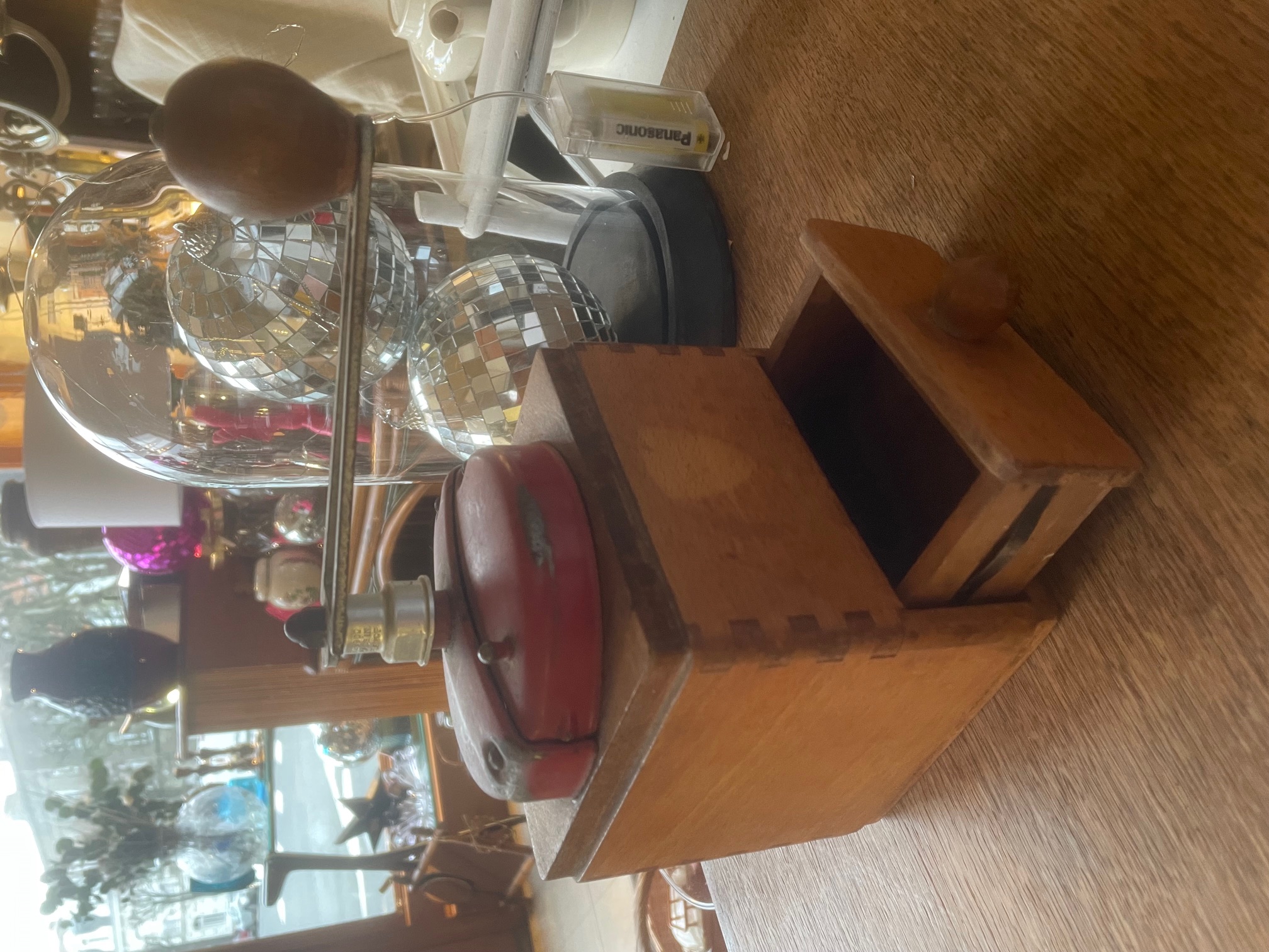 Moulin à café en bois