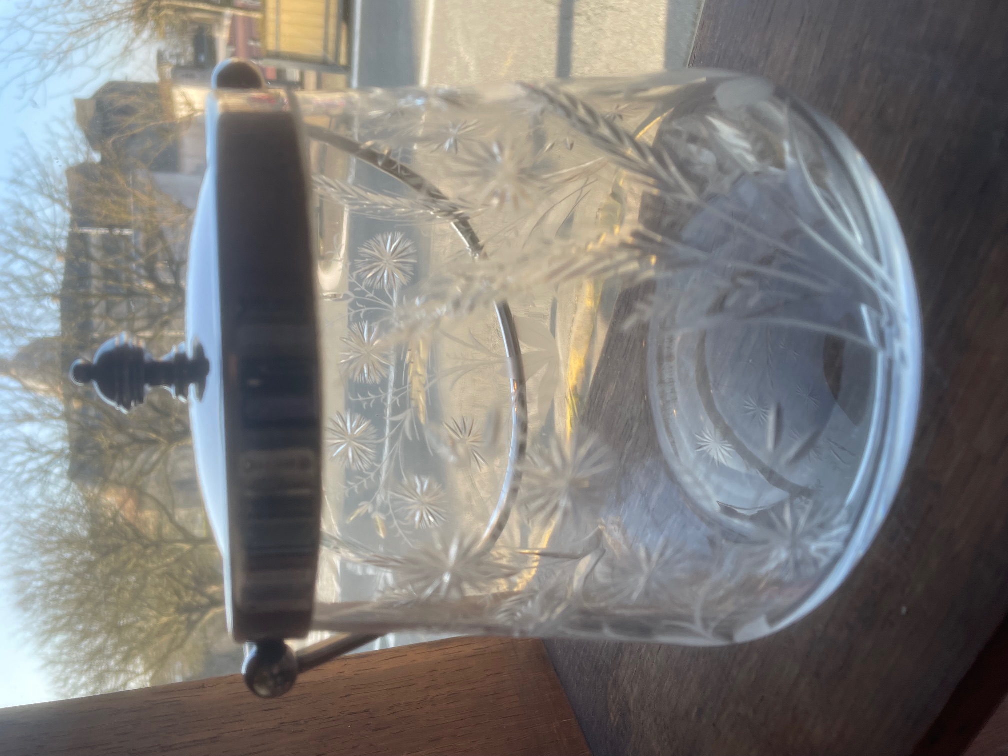 Bocal à biscuits en cristal gravé avec sa pince