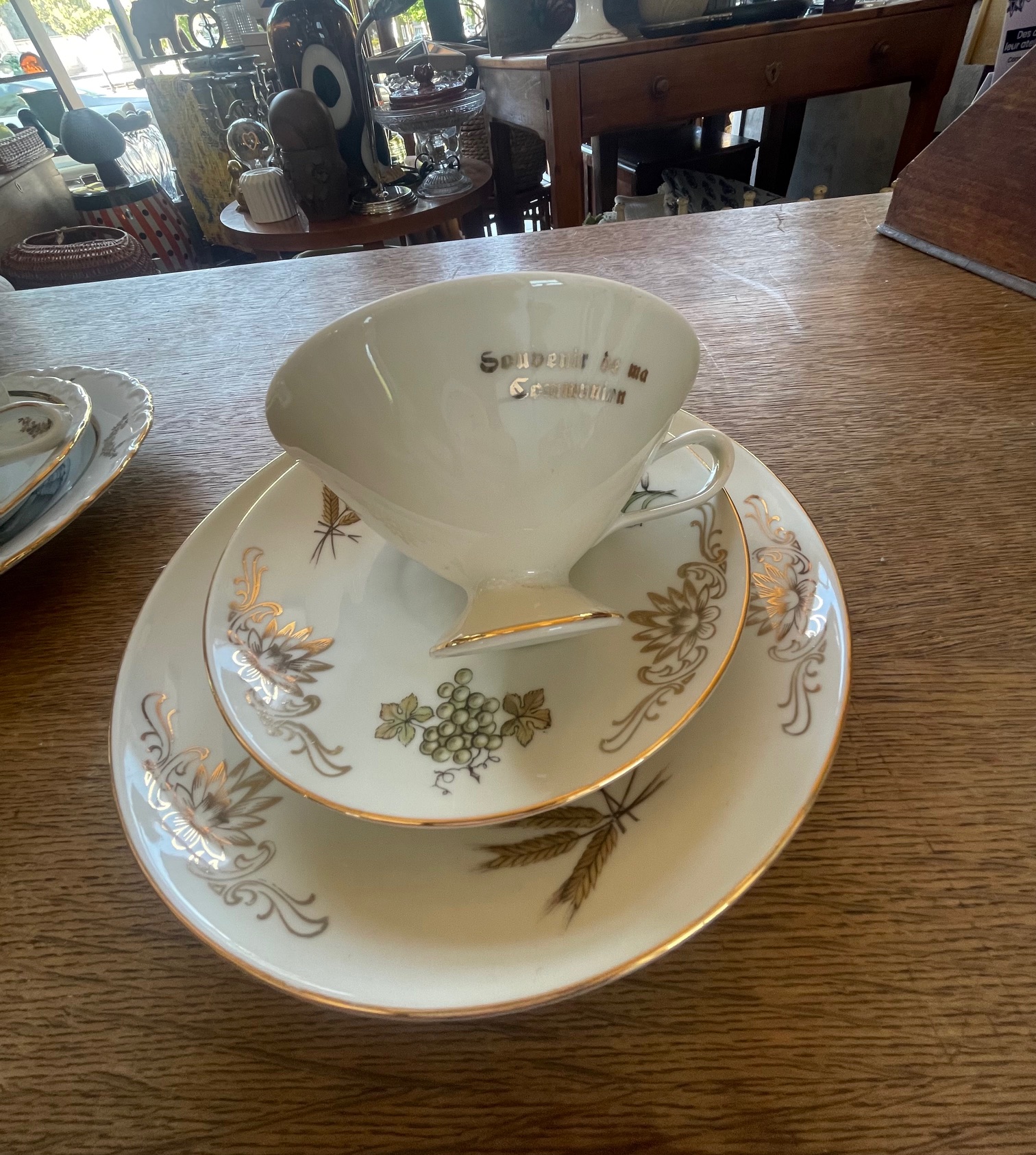 Service en porcelaine communion