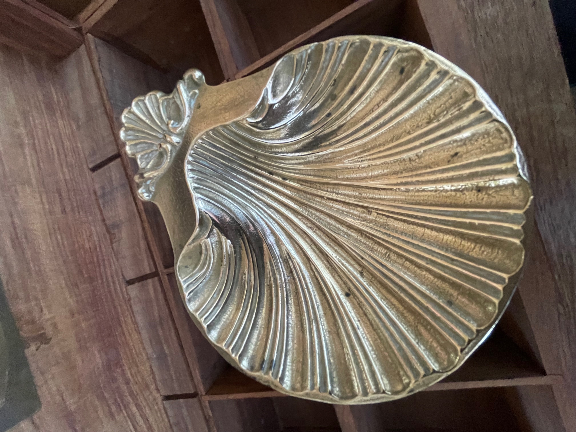 Vide poche coquille laiton