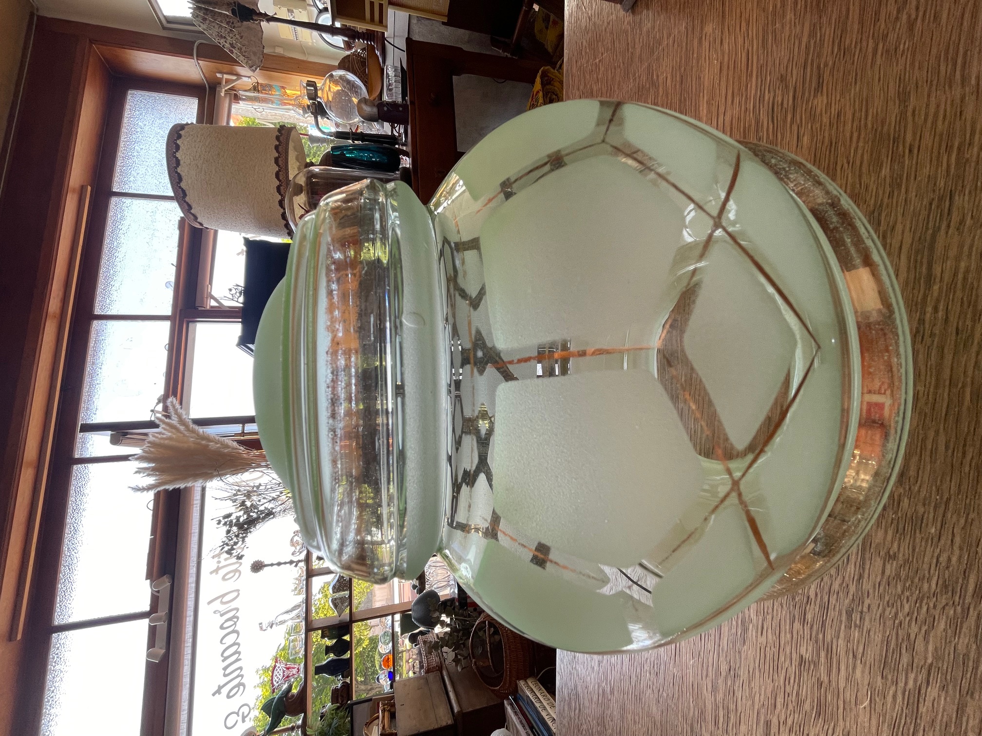 Globe verre givré vert clair et doré