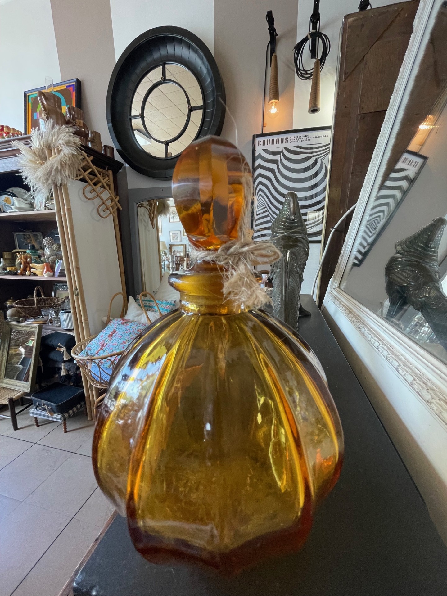 Flacon en verre couleur ambre