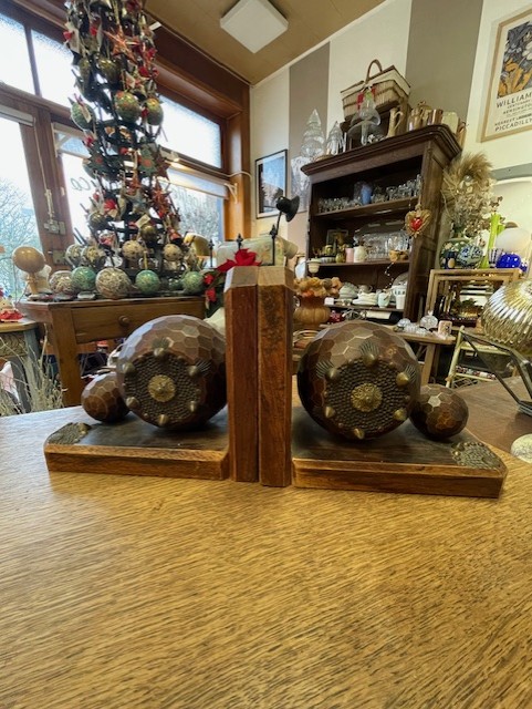 Serre livres boules bois et laiton