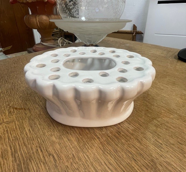 Pique fleurs céramique blanche