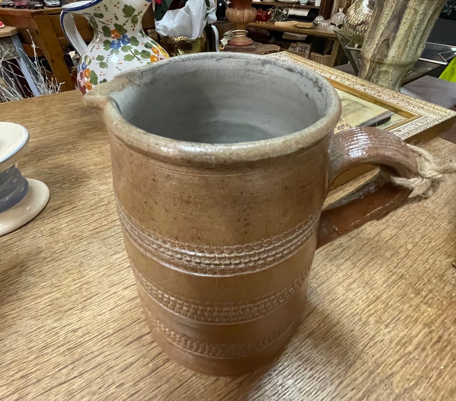 pichet grès émaillé marron