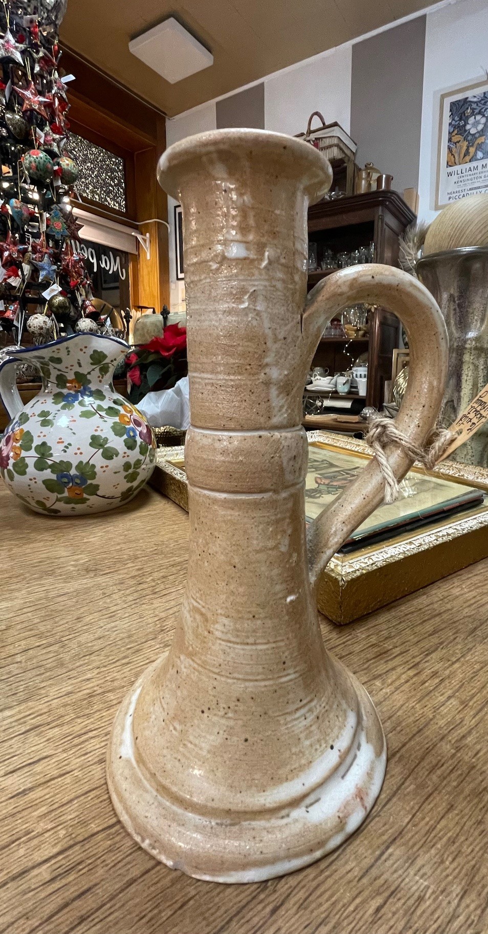 Bougeoir en terre cuite émaillée beige