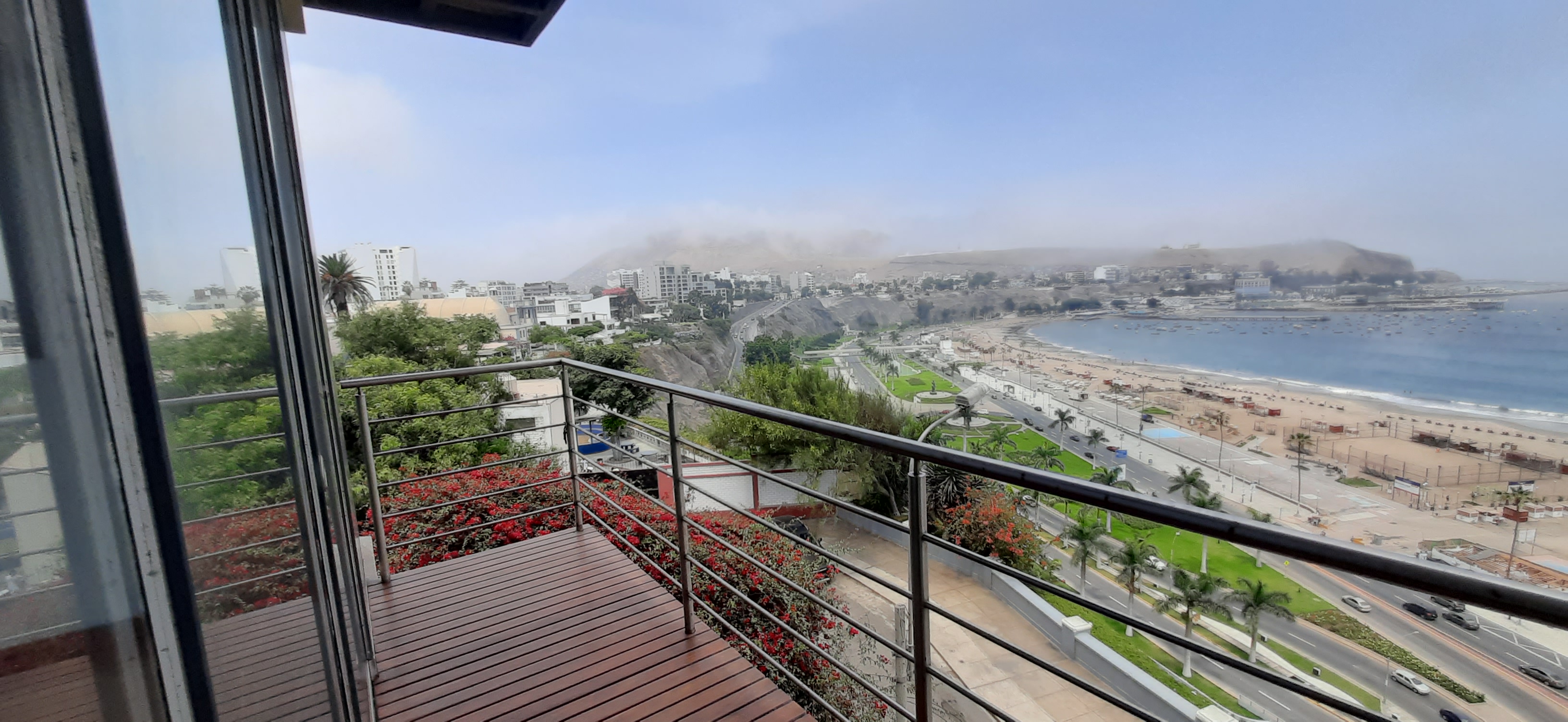 Dpto de lujo con vistas Panorámicas a la bahía de Lima. Exclusividad y diseño. 