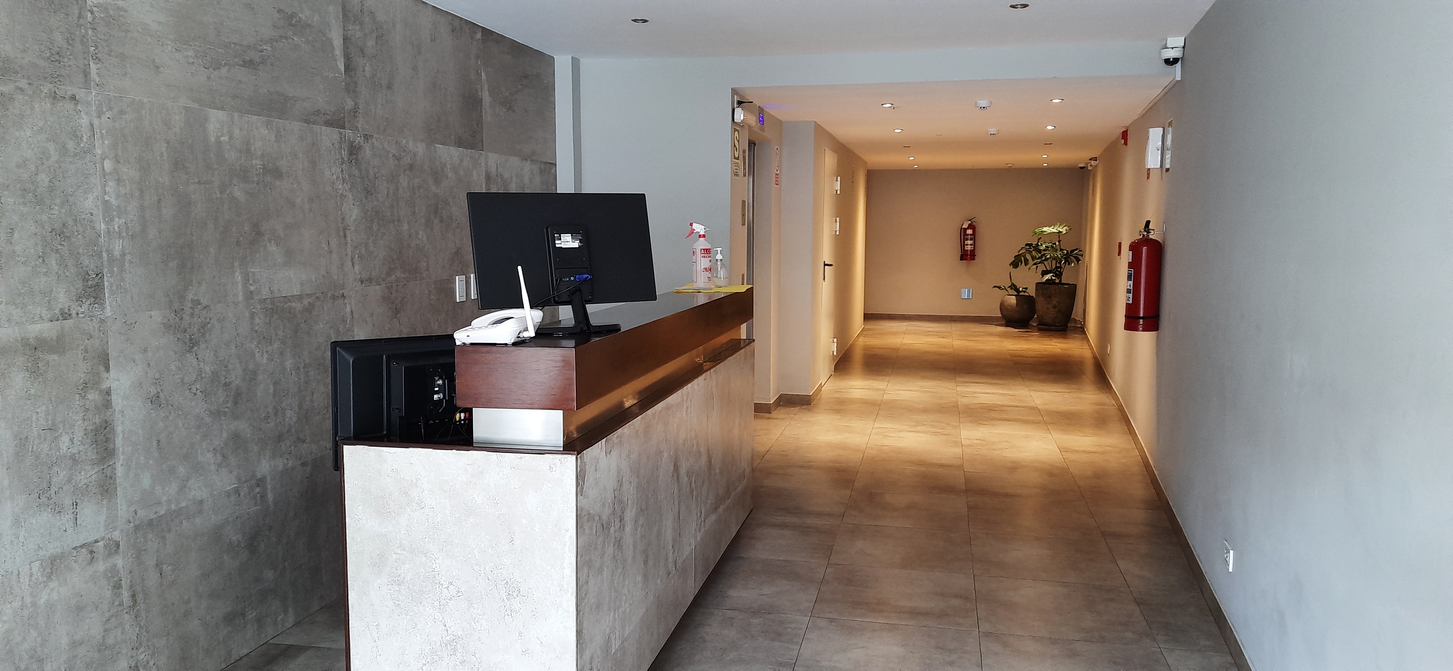 Se Vende Departamento de lujo Espaldas Malecón Paul Harris Barranco Acabados de primera