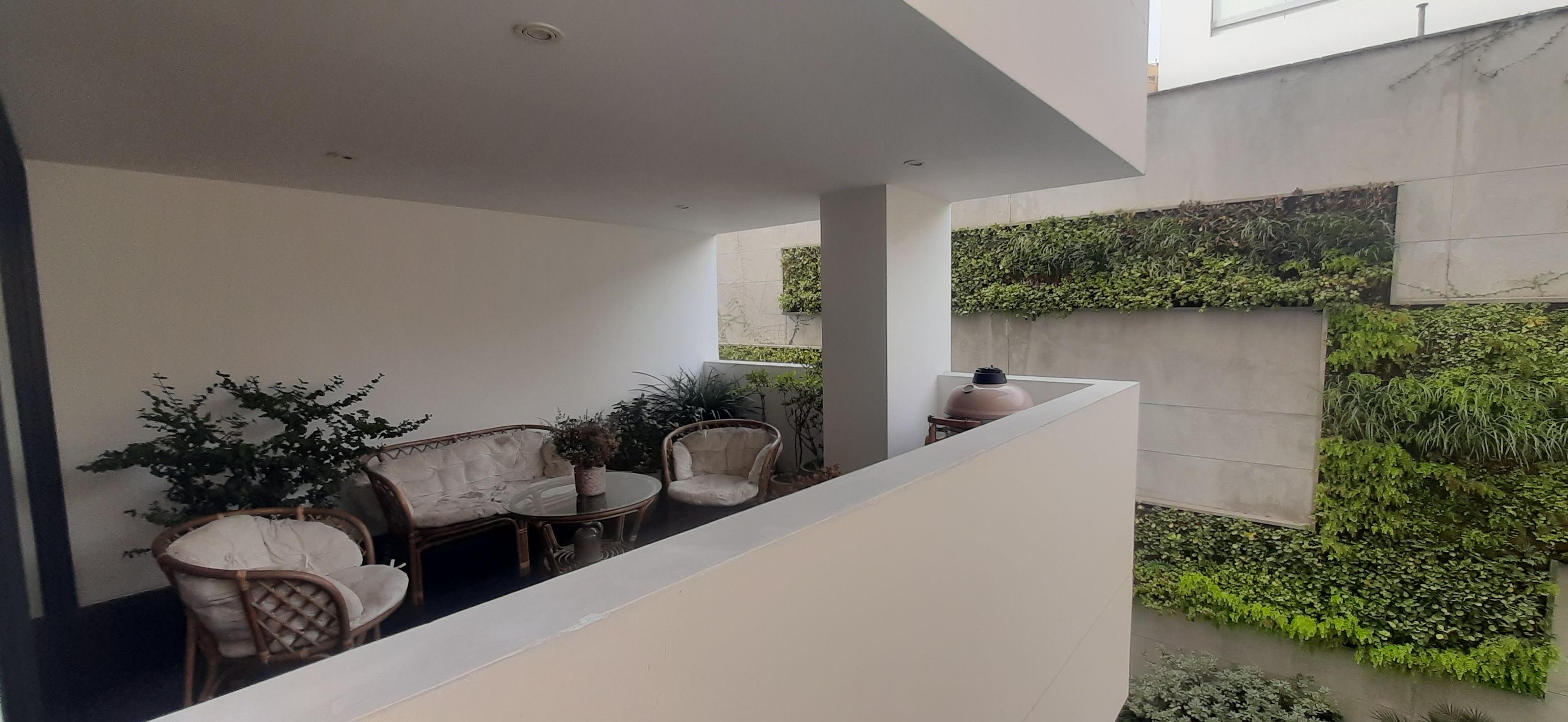 Estupendo Dpto Semi Nuevo San Isidro - Acabados Premium 167 m² - 03 Dorm - 02 Cocheras + deposito