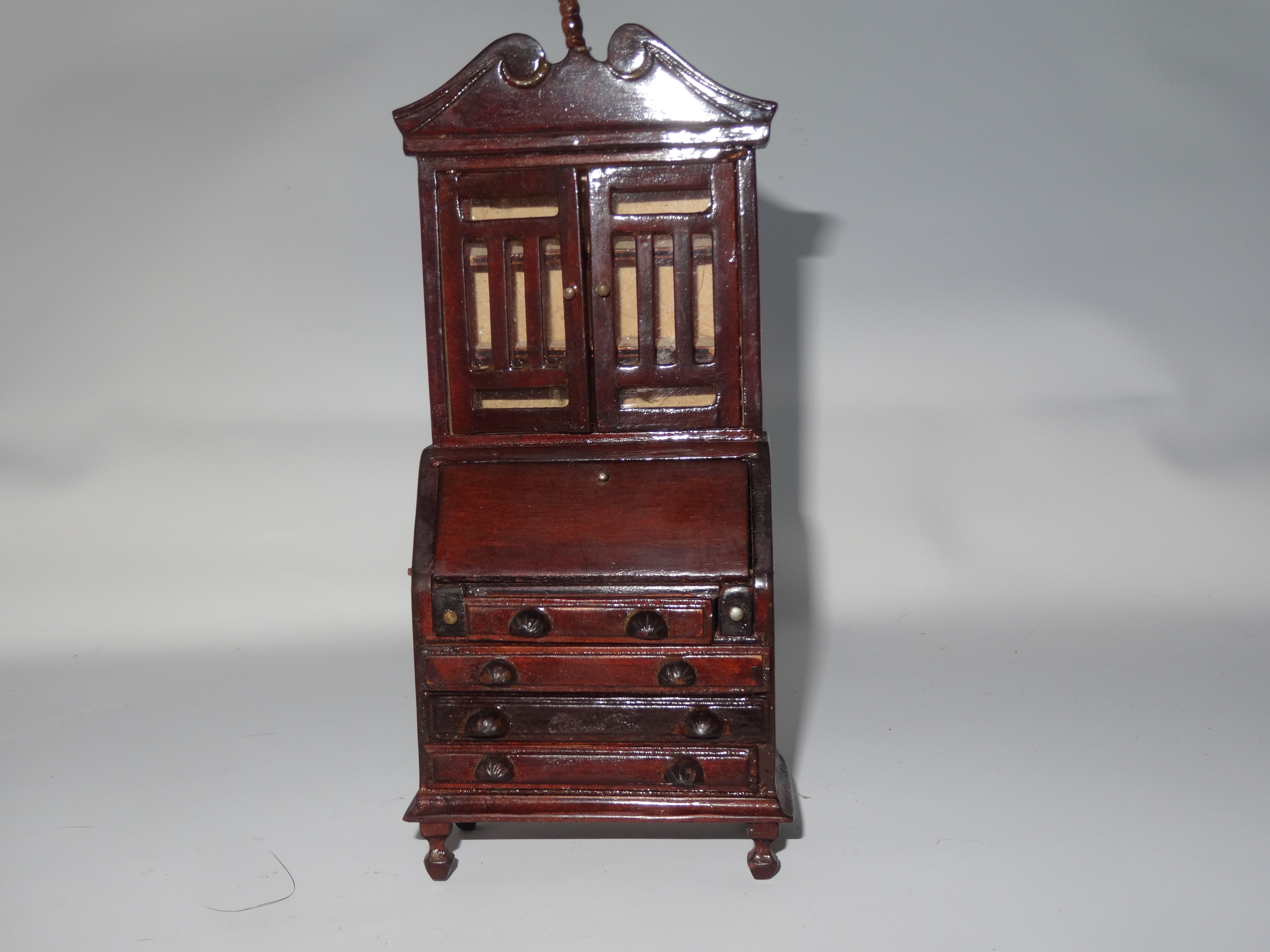 Tall desk cabinet