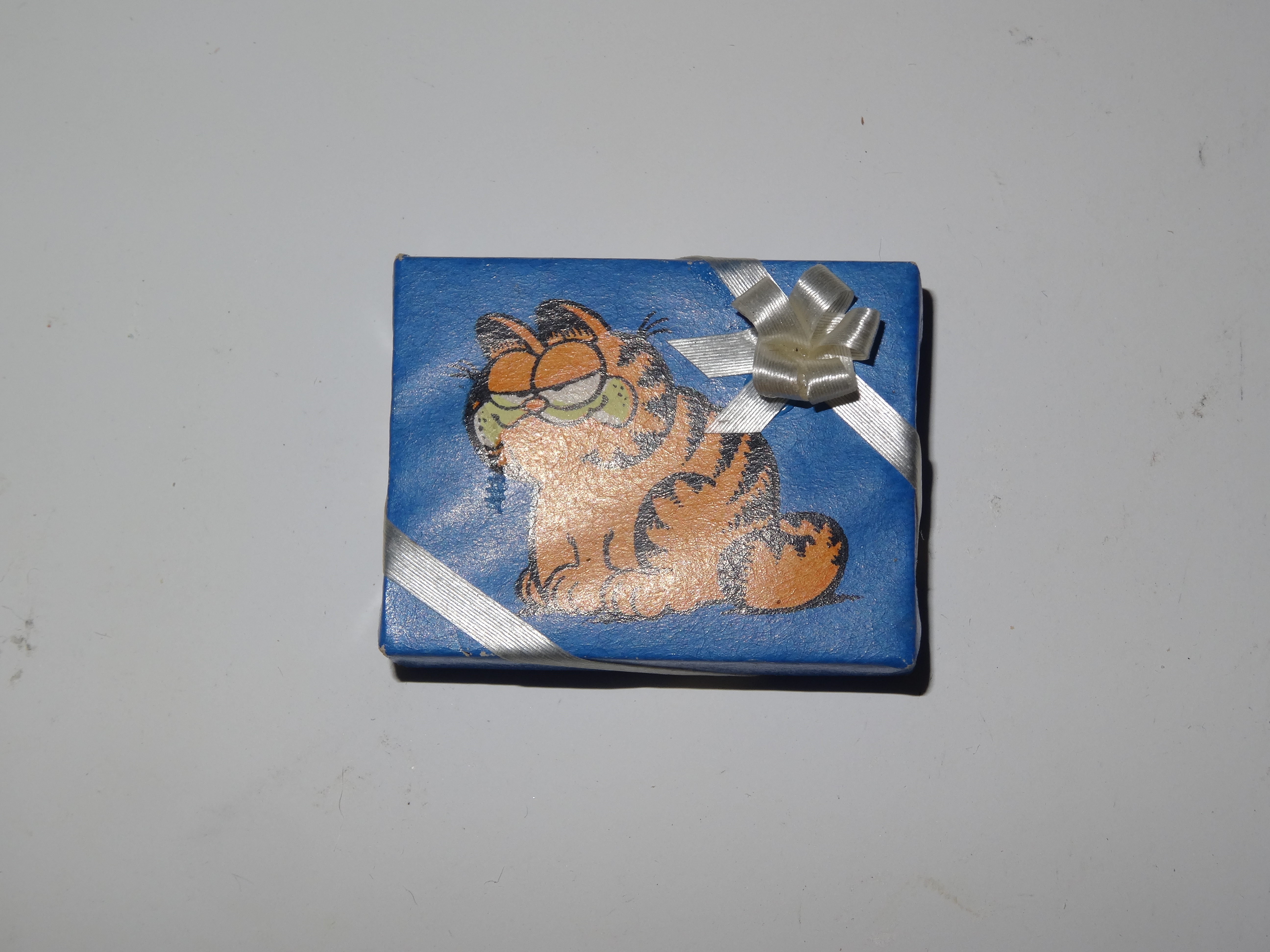 Garfield gift package