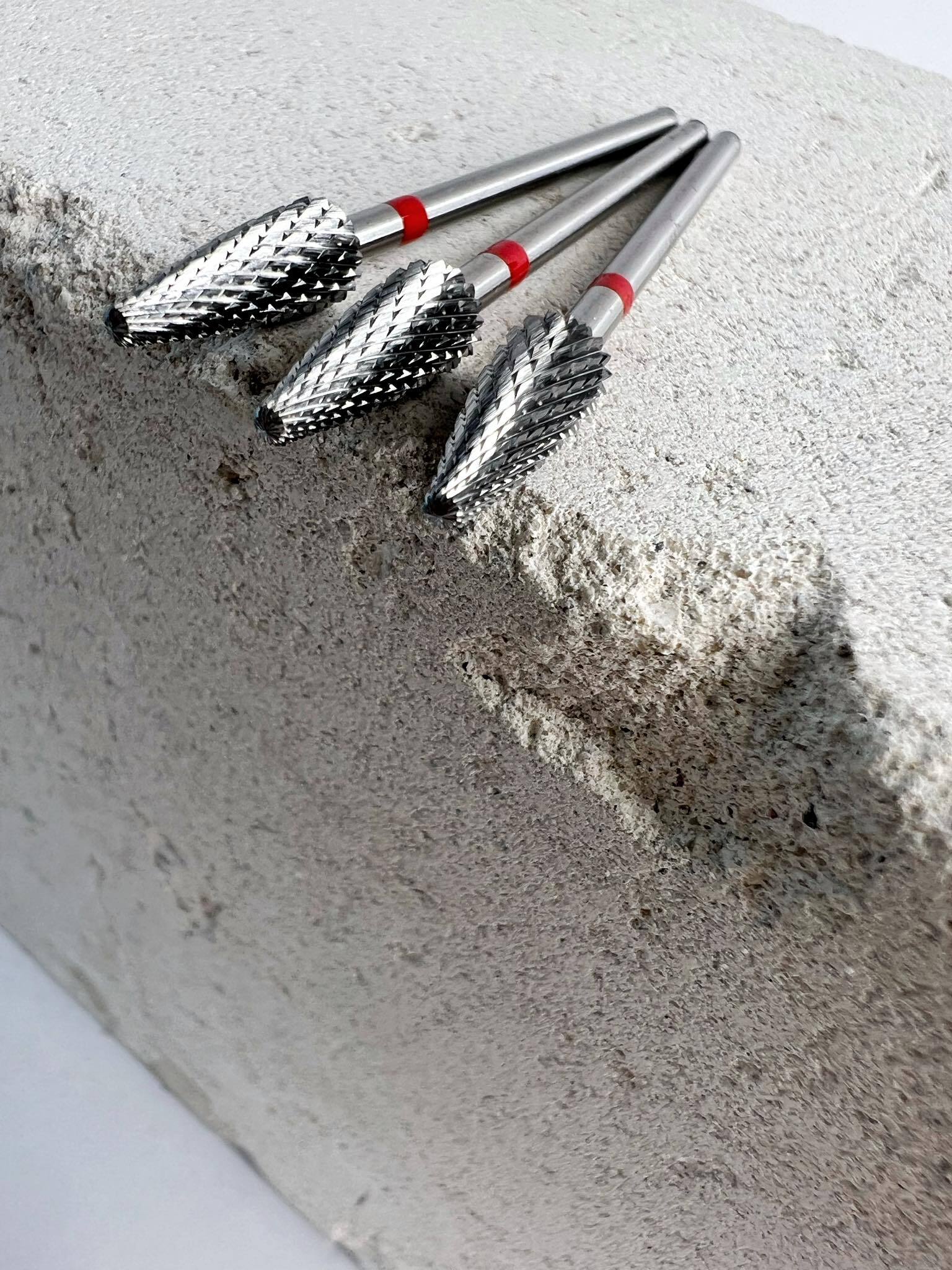 Kankorėžis raudonas