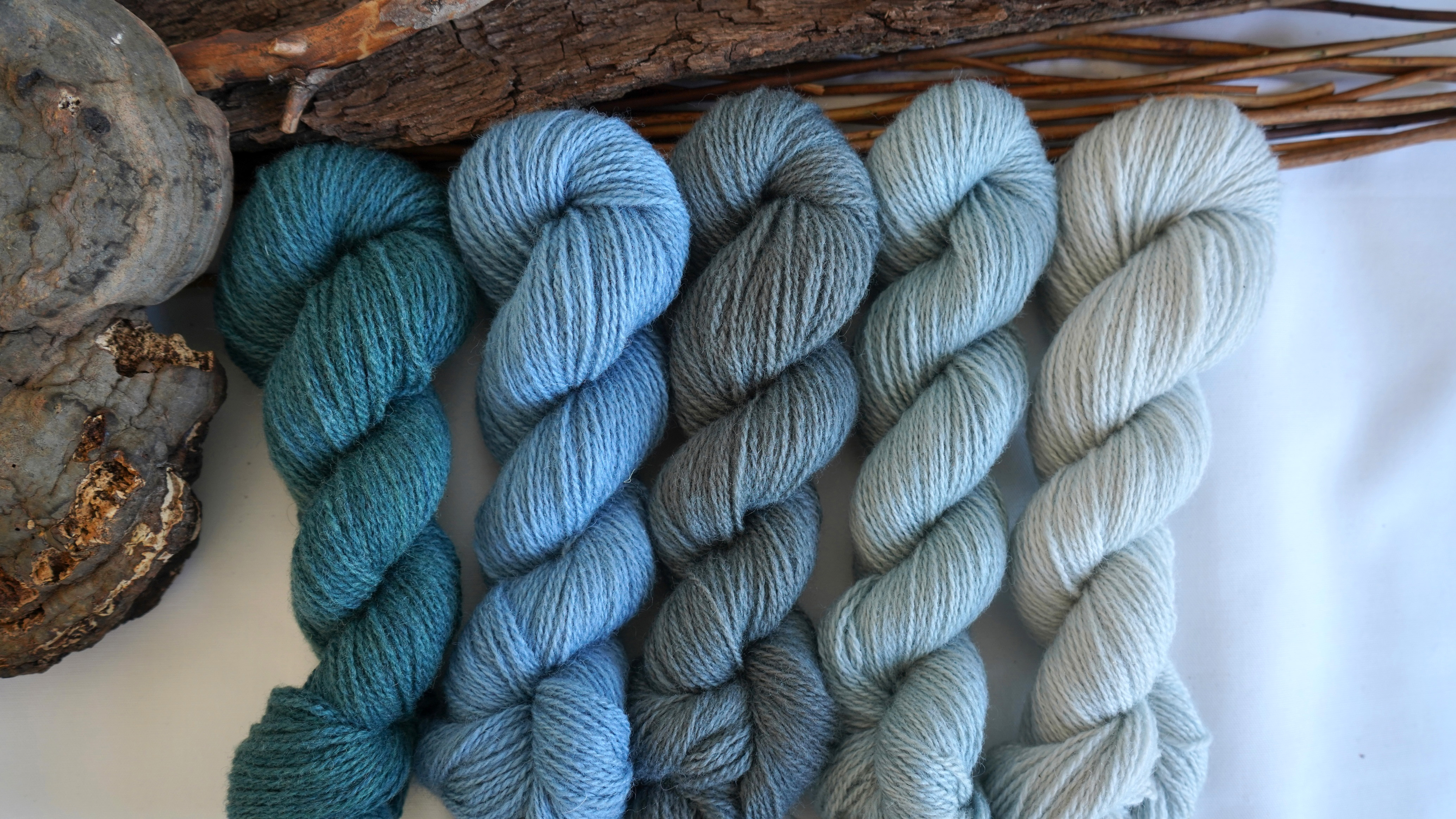 Naturally dyed wool yarn set "Sea wind", 250 g