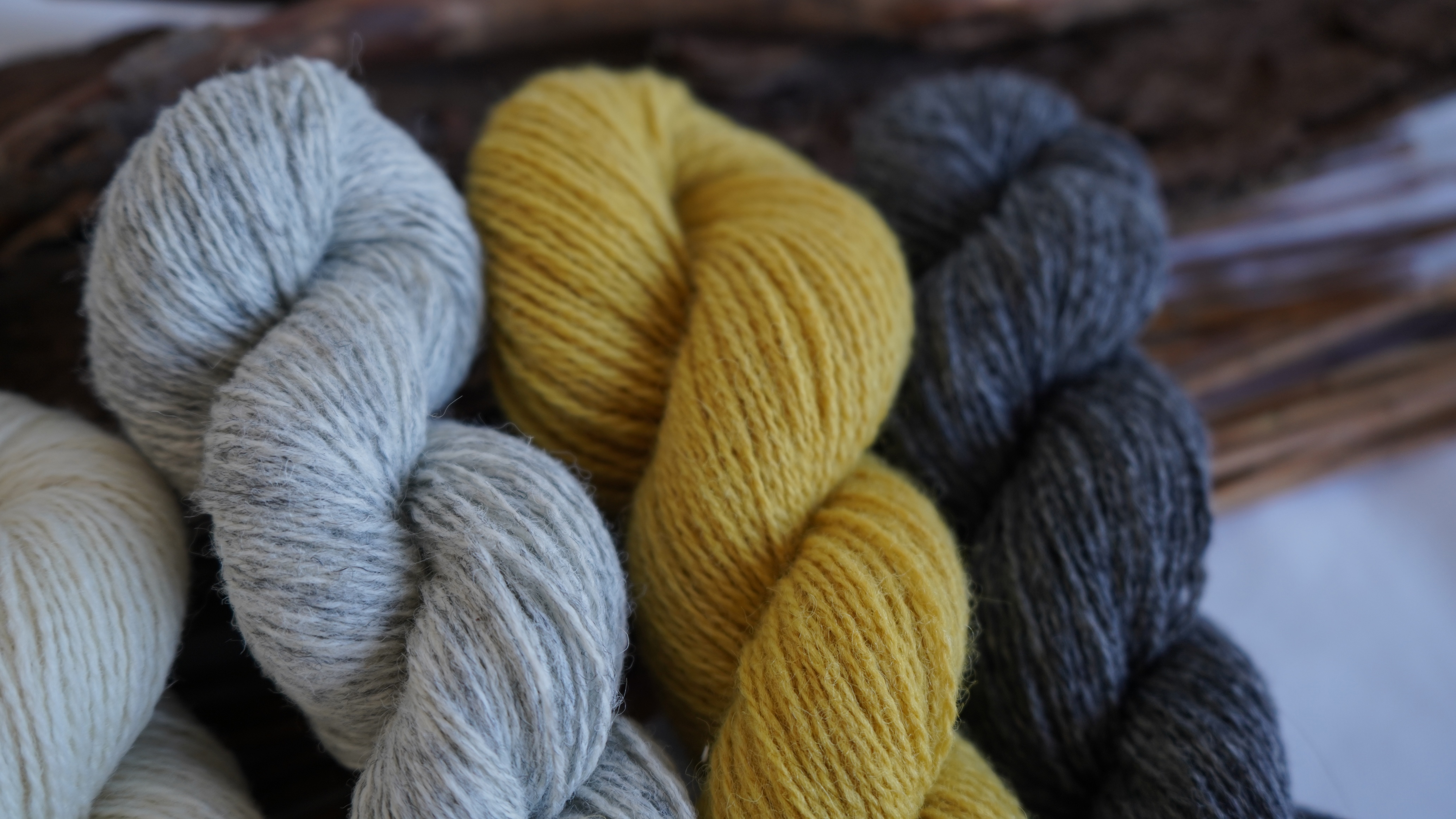 Natural wool yarn pack "Chamomile Field", 200 g
