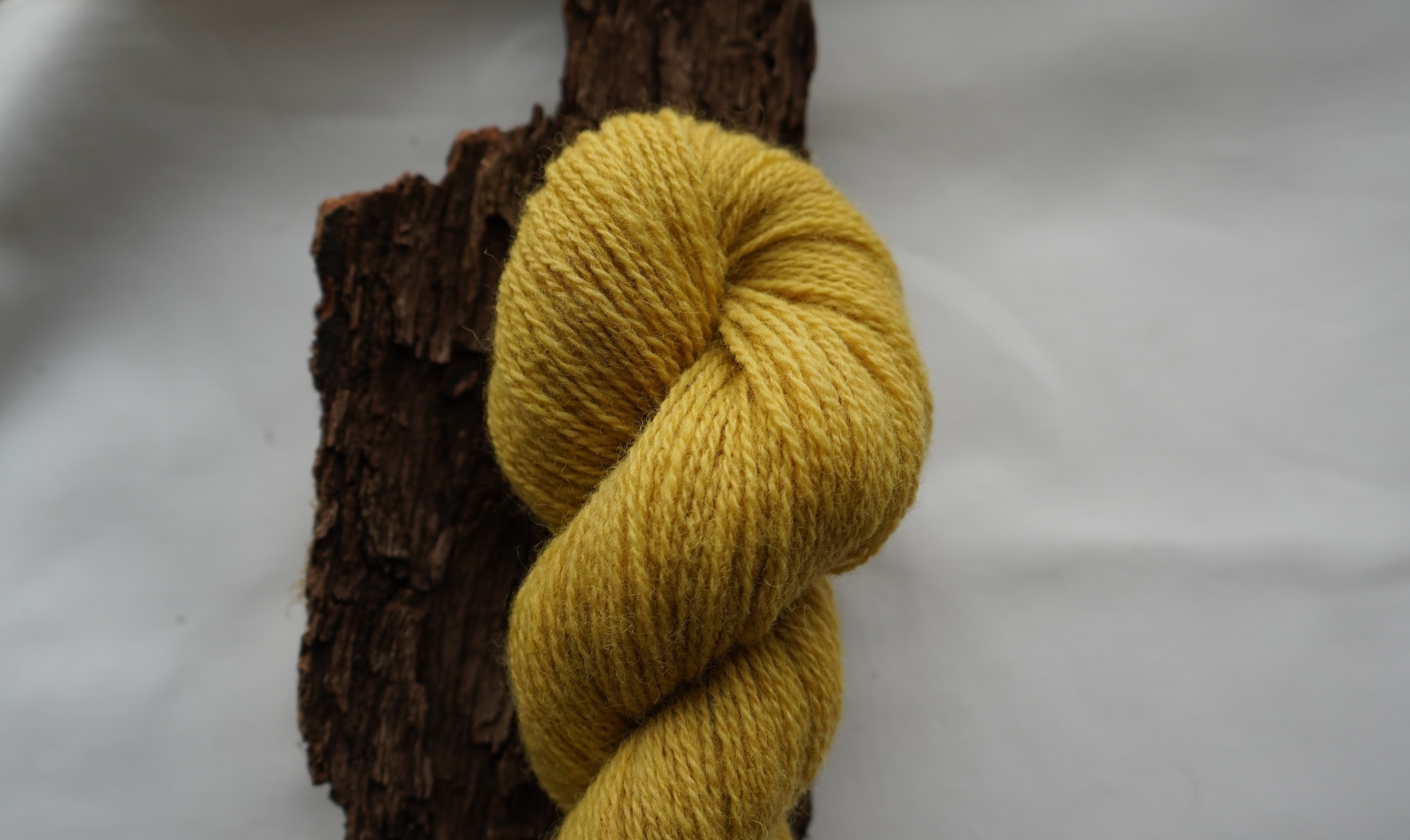 Botanically dyed wool yarn "Warm yellow", 50 g 