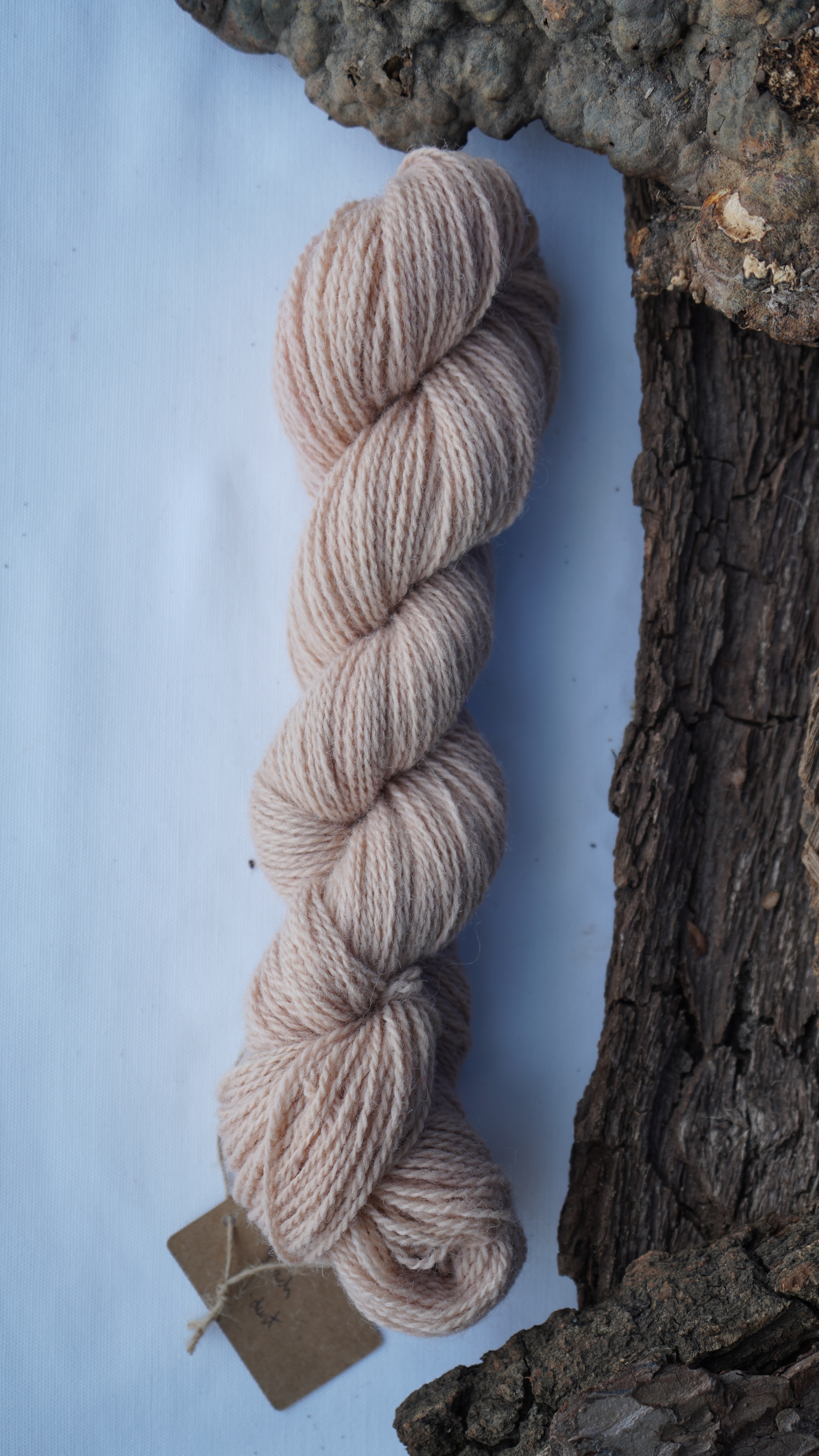 Plant dyed wool yarn "Peach dust", 50 g 