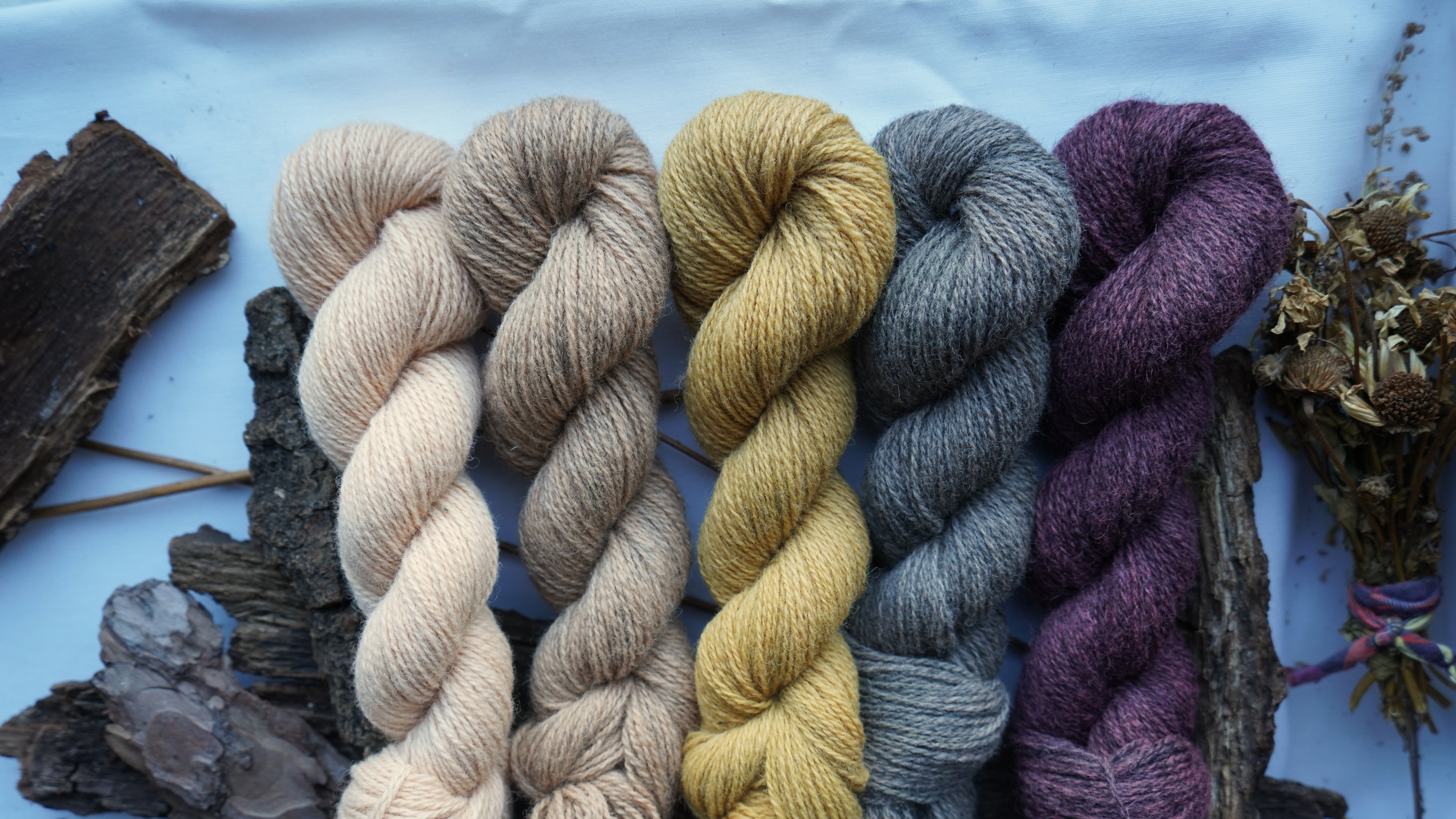 Botanically Dyed Yarn Pack "Wild nectar". 250 g