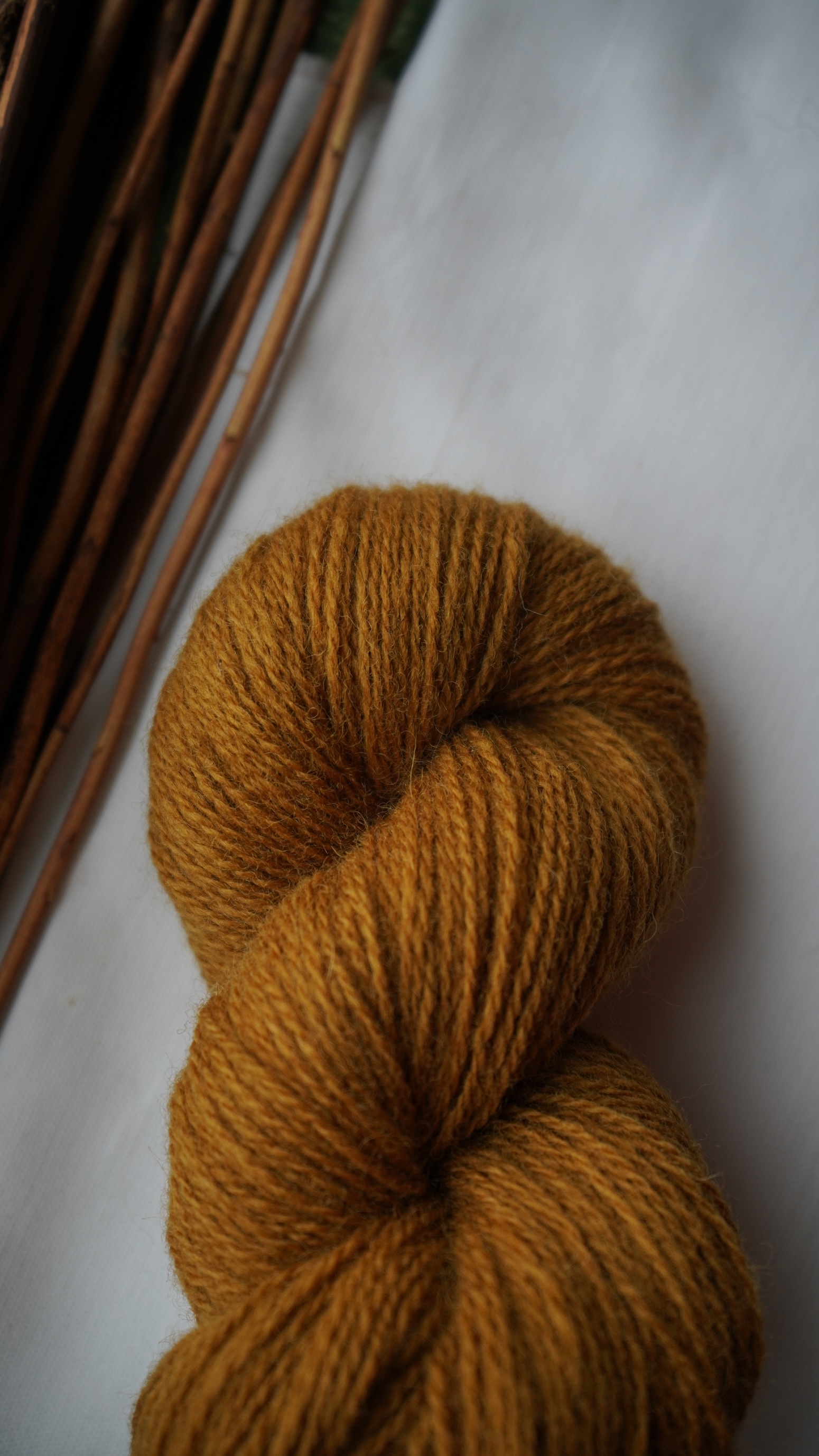 Plant dyed wool yarn "Gold flake", 50 g