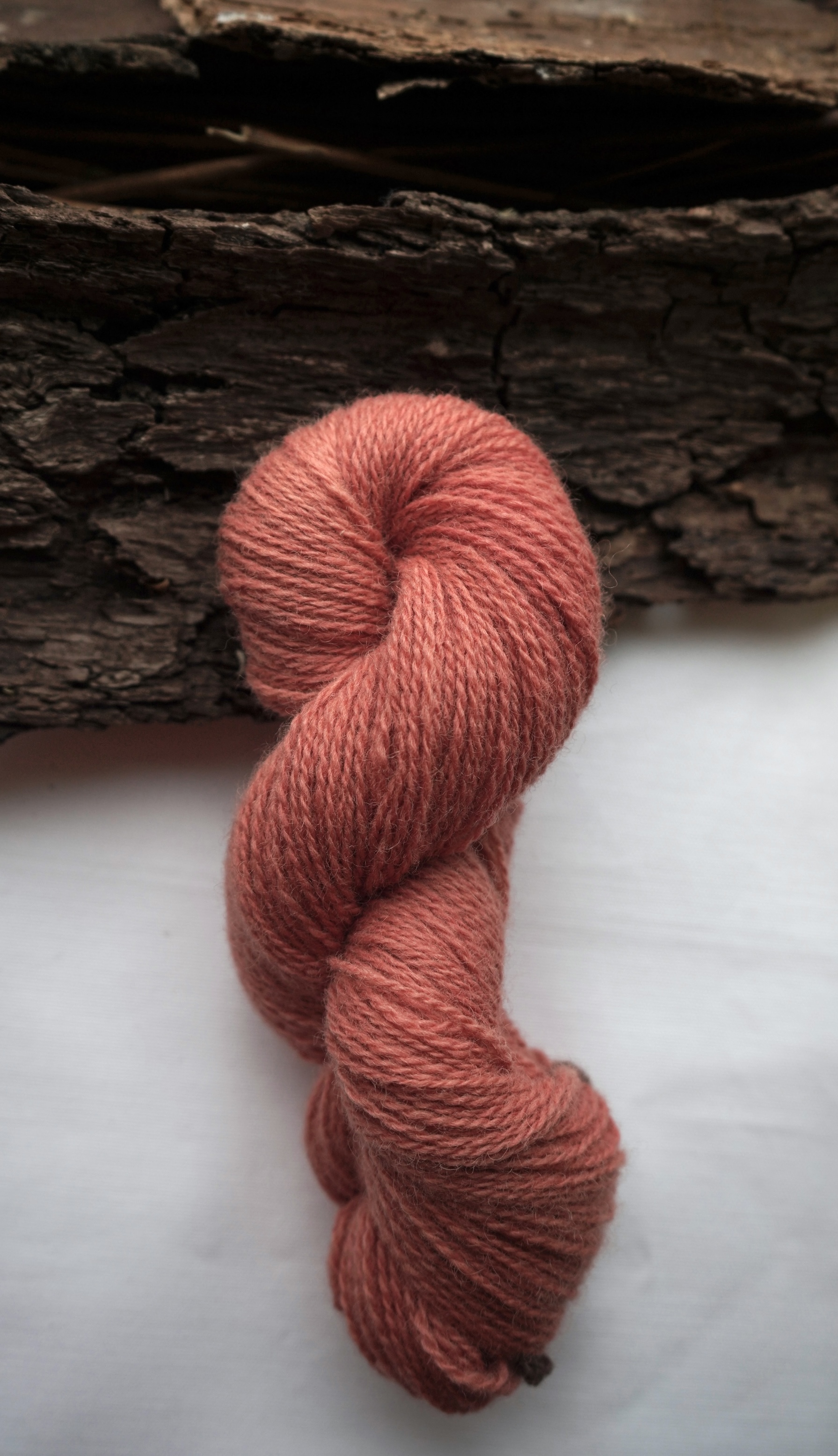 Botanically dyed wool yarn "Coral", 50 g