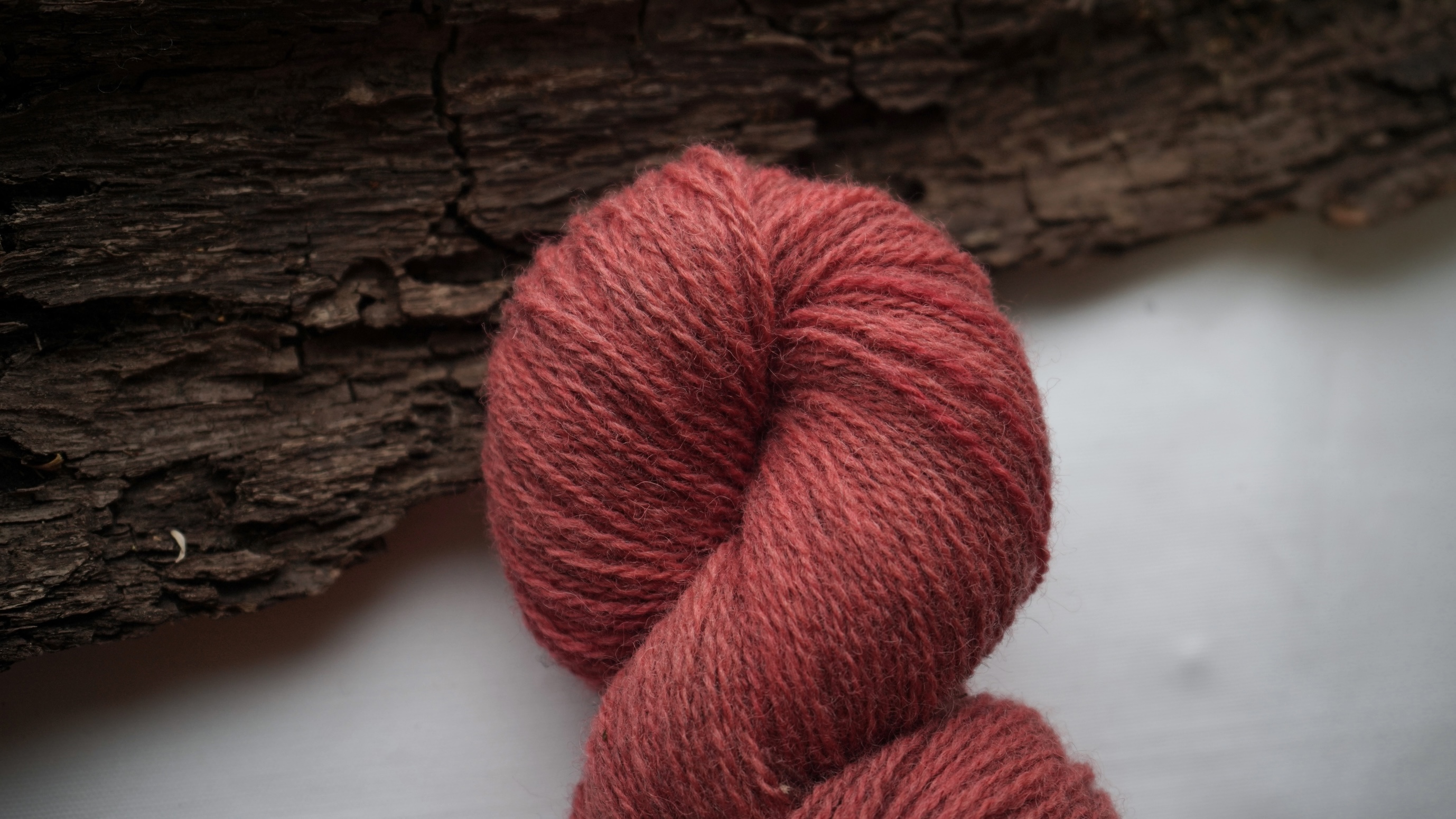 Botanically dyed wool yarn "Guava jam", 50 g