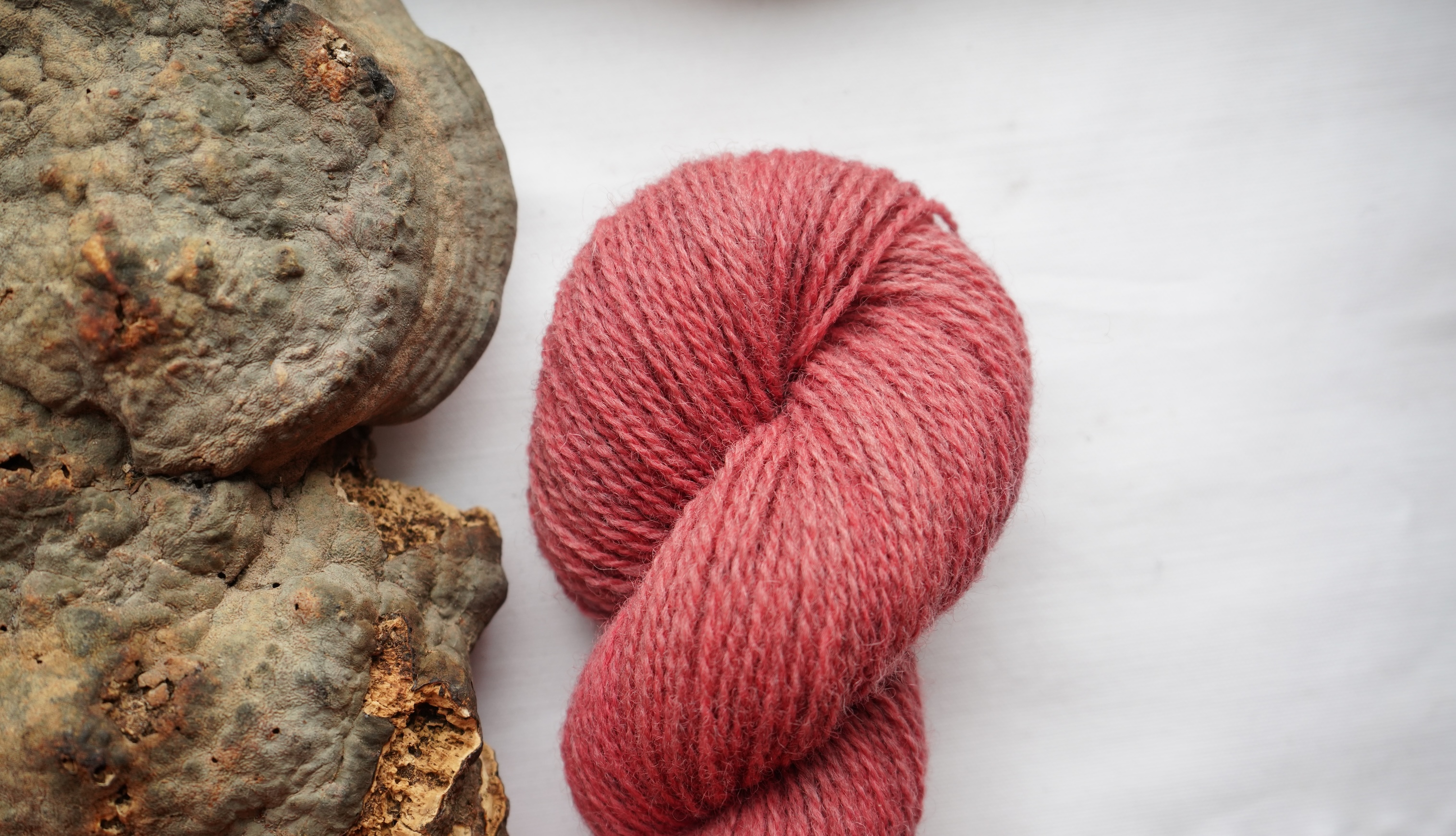 Botanically dyed wool yarn "Mineral red", 50 g