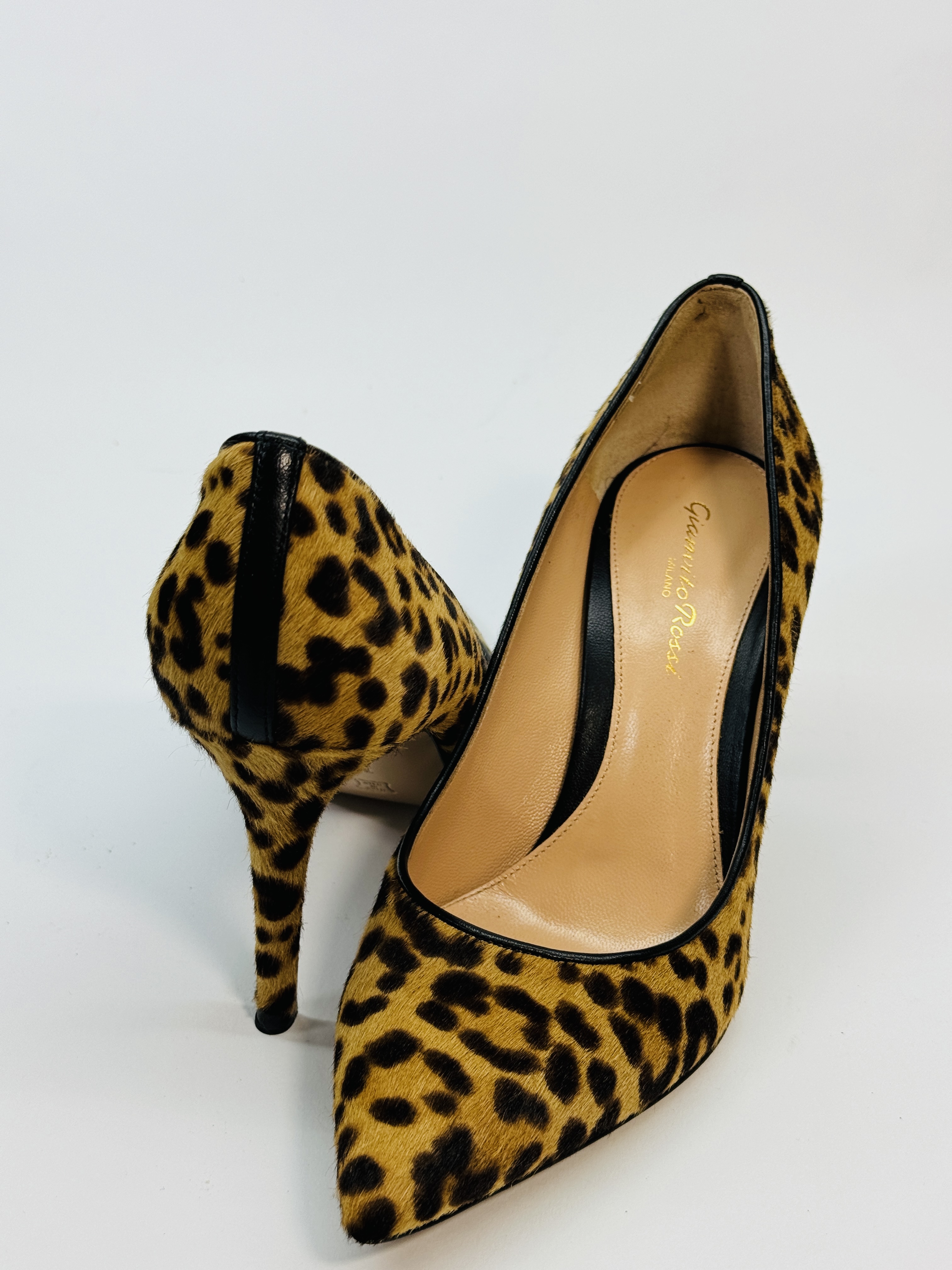 Escarpin effet leopard Gianvito Rossi