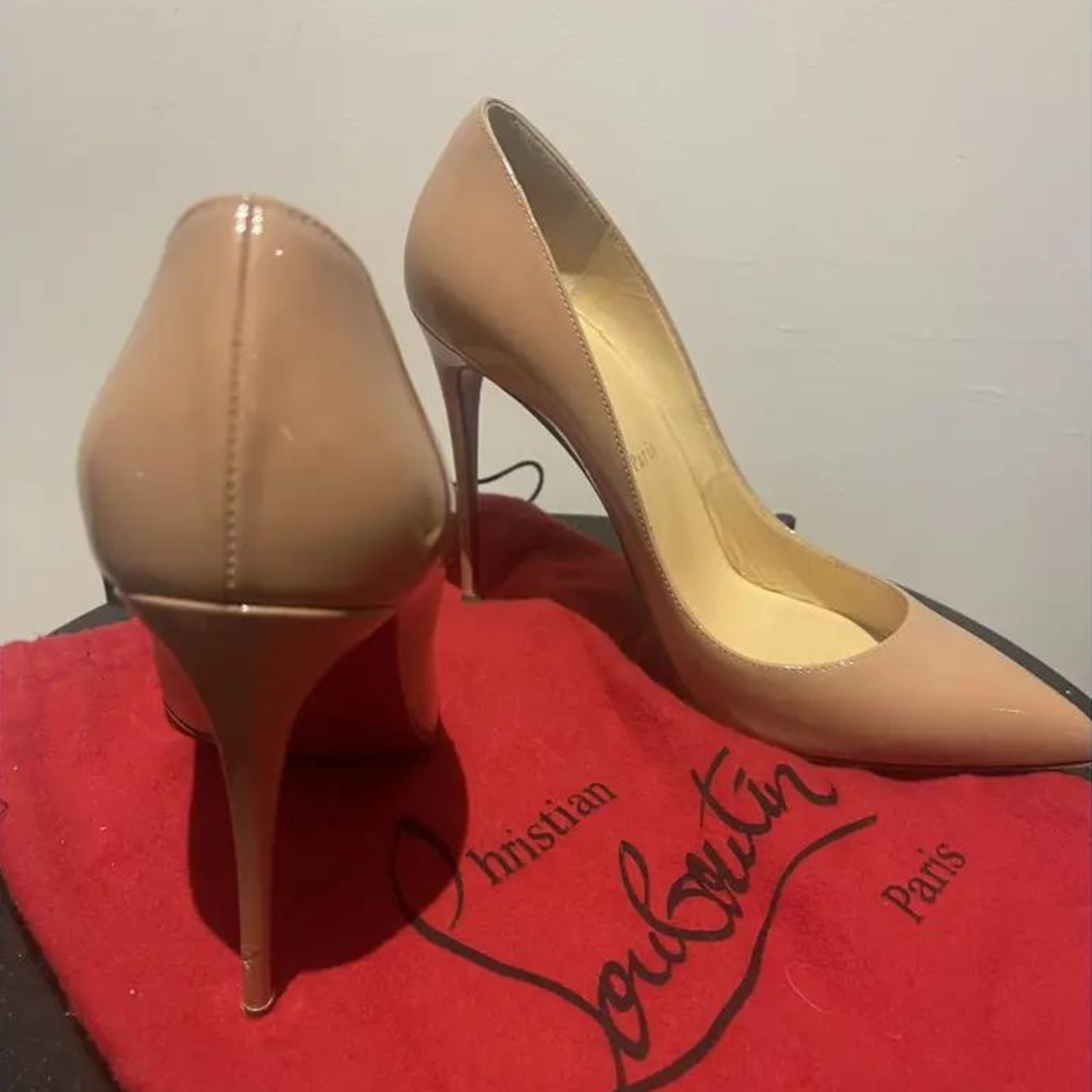 Escarpin Louboutin taille 39 