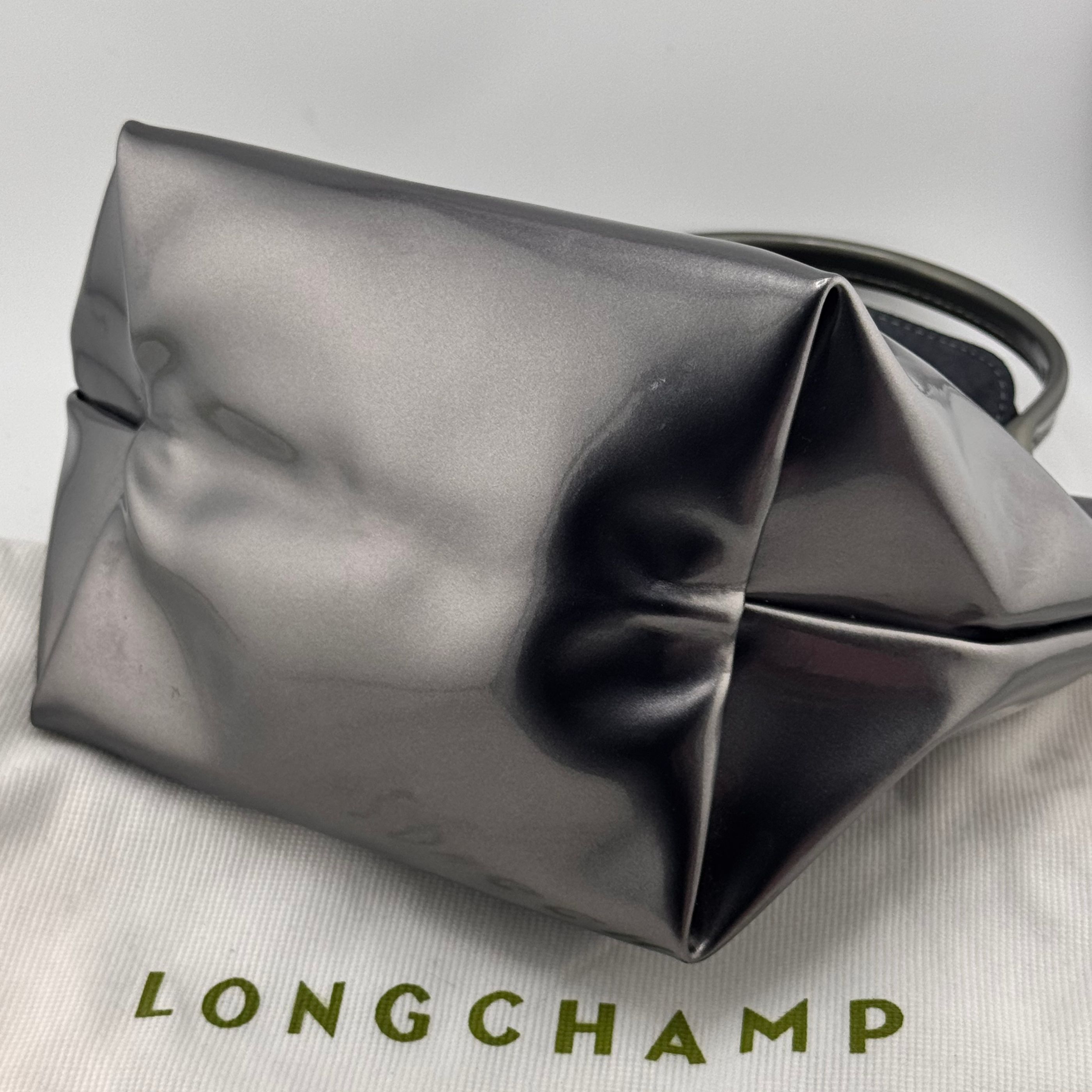 Petit sac Lonchamps vinyle gris 